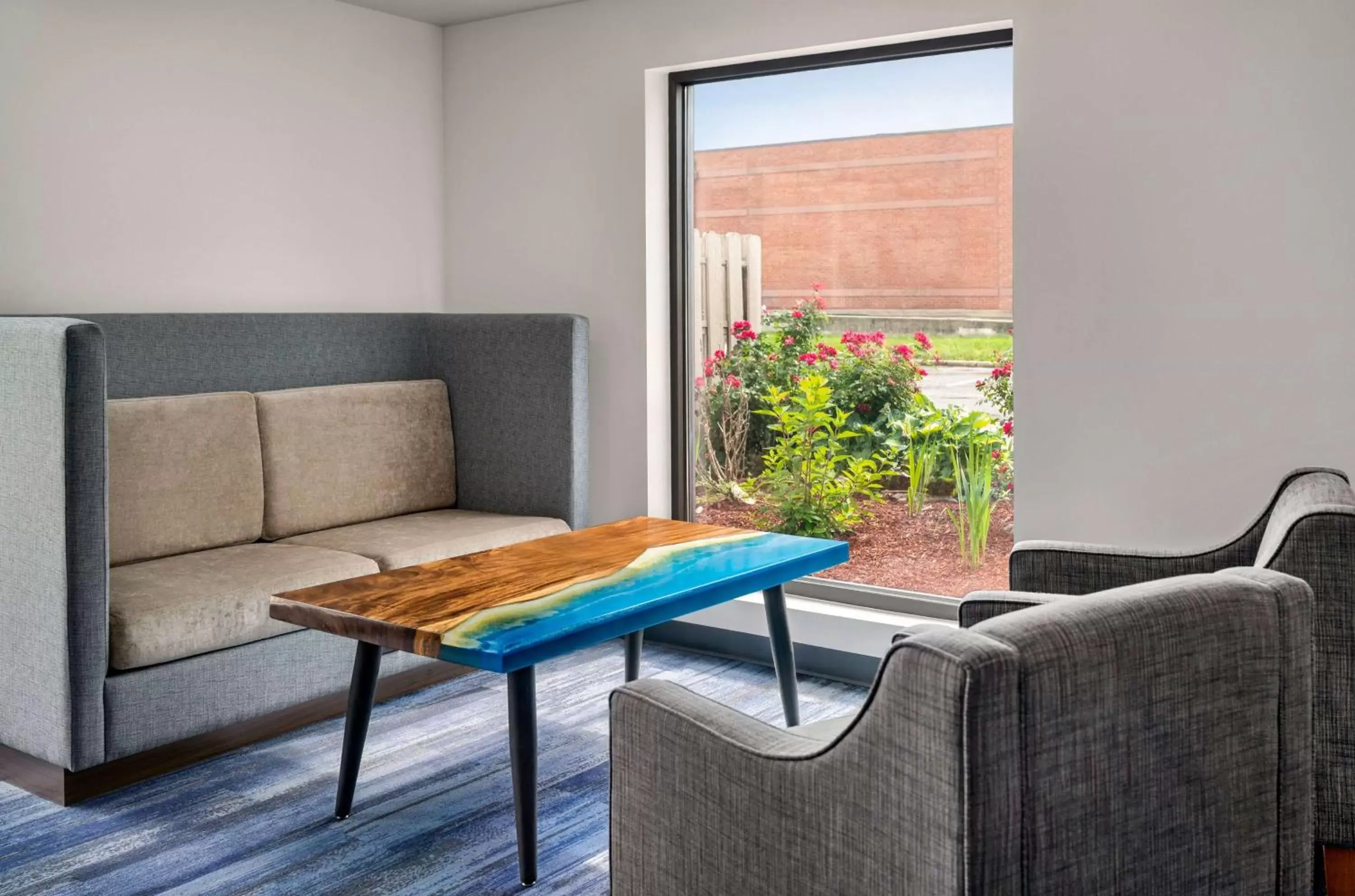 Lobby or reception, Seating Area in La Quinta Inn by Wyndham Columbus Airport Area