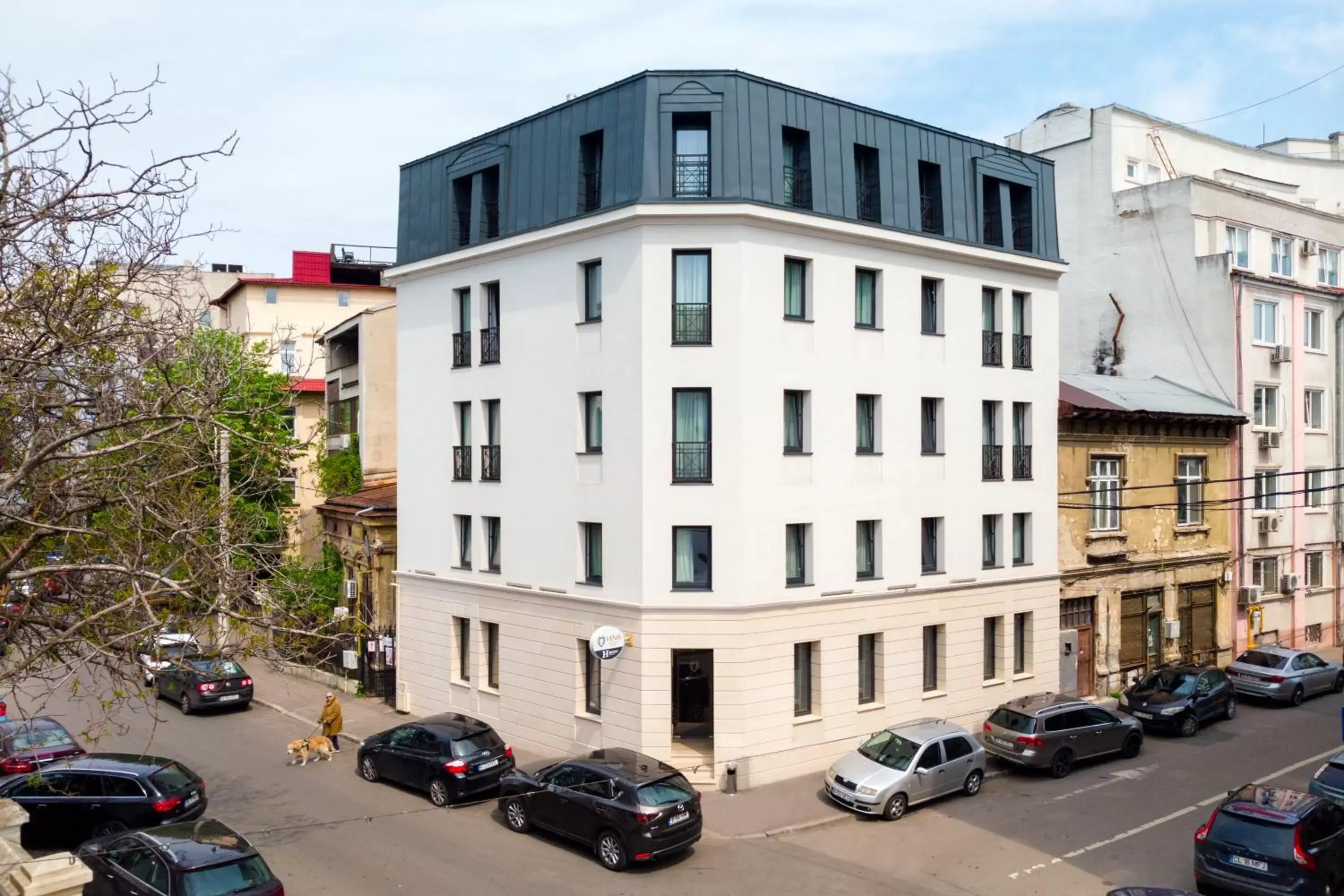 Facade/entrance in Venis Boutique Hotel