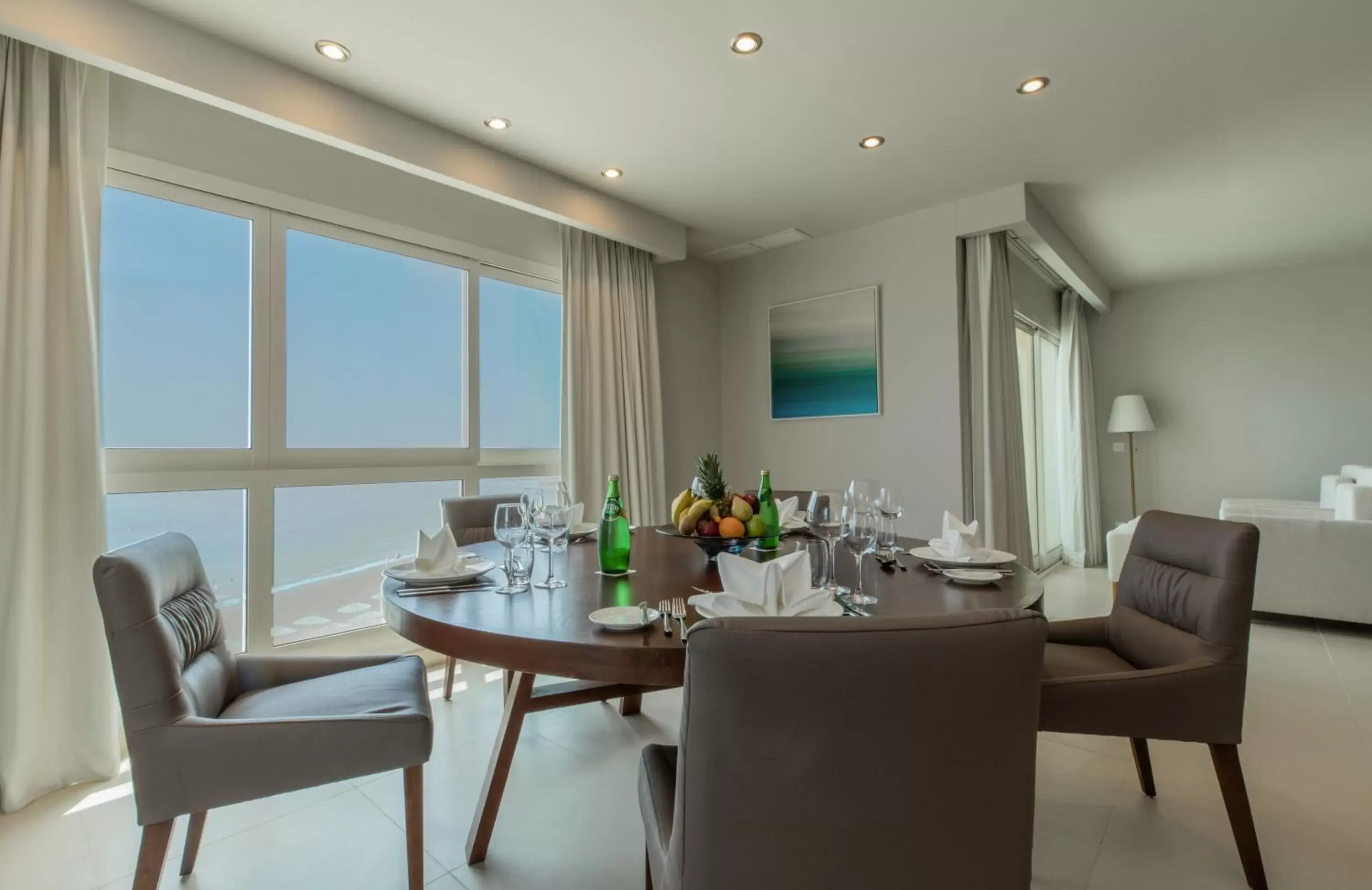 Dining Area in Radisson Blu Resort, Fujairah