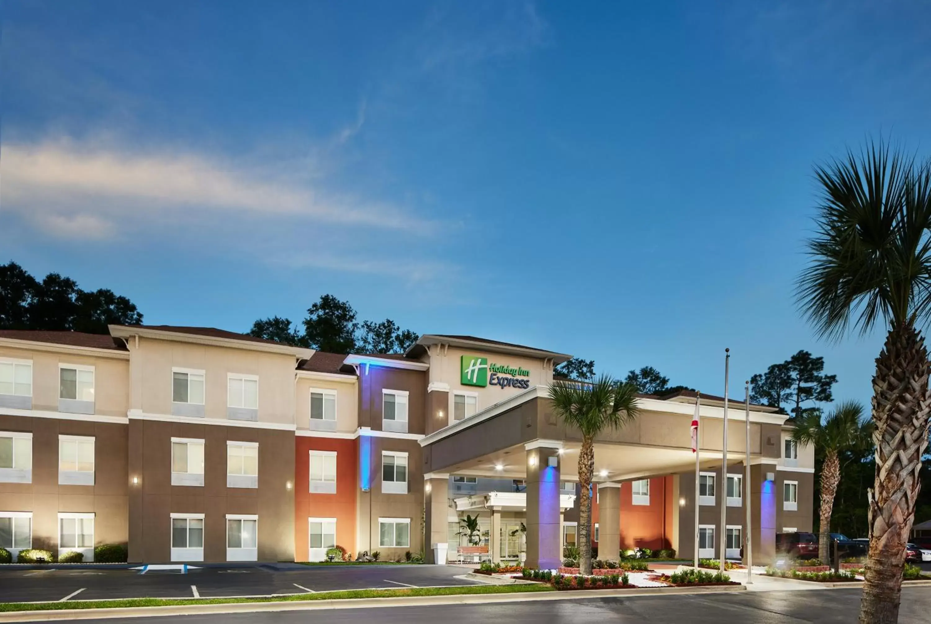 Property Building in Holiday Inn Express & Suites Bonifay, an IHG Hotel