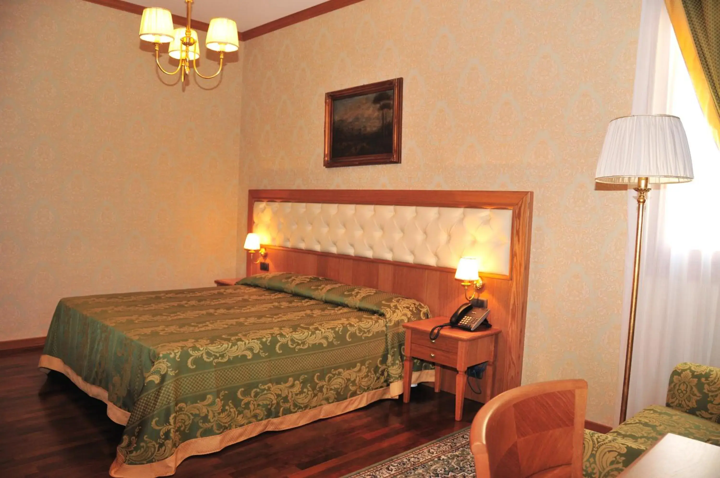 Standard Triple Room in Hotel Borgo Don Chisciotte