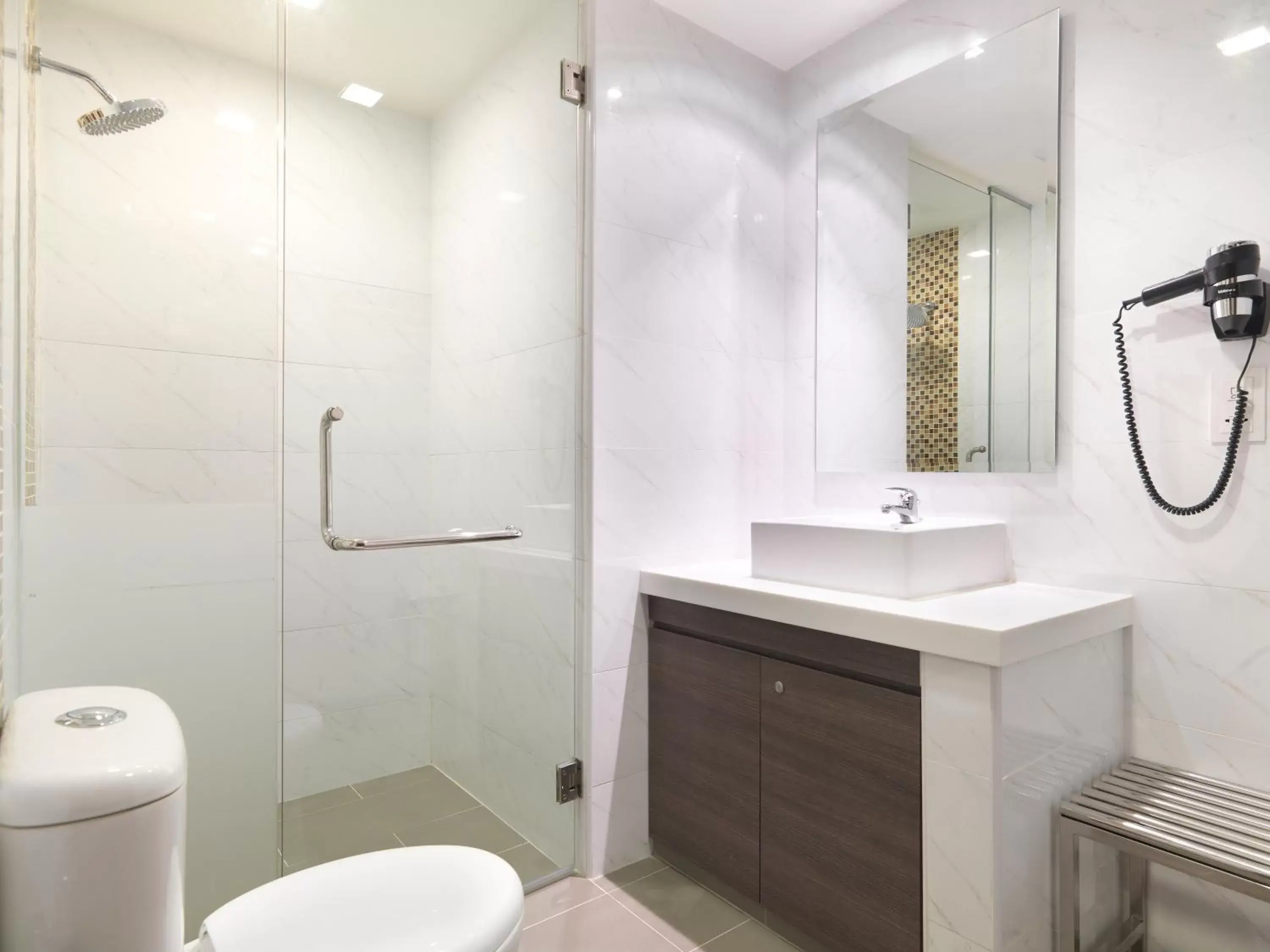 Bathroom in Sama-Sama Express KLIA Terminal 1 - Airside Transit Hotel Bathroom in Sama-Sama Express KLIA Terminal 1 - Airside Transit Hotel