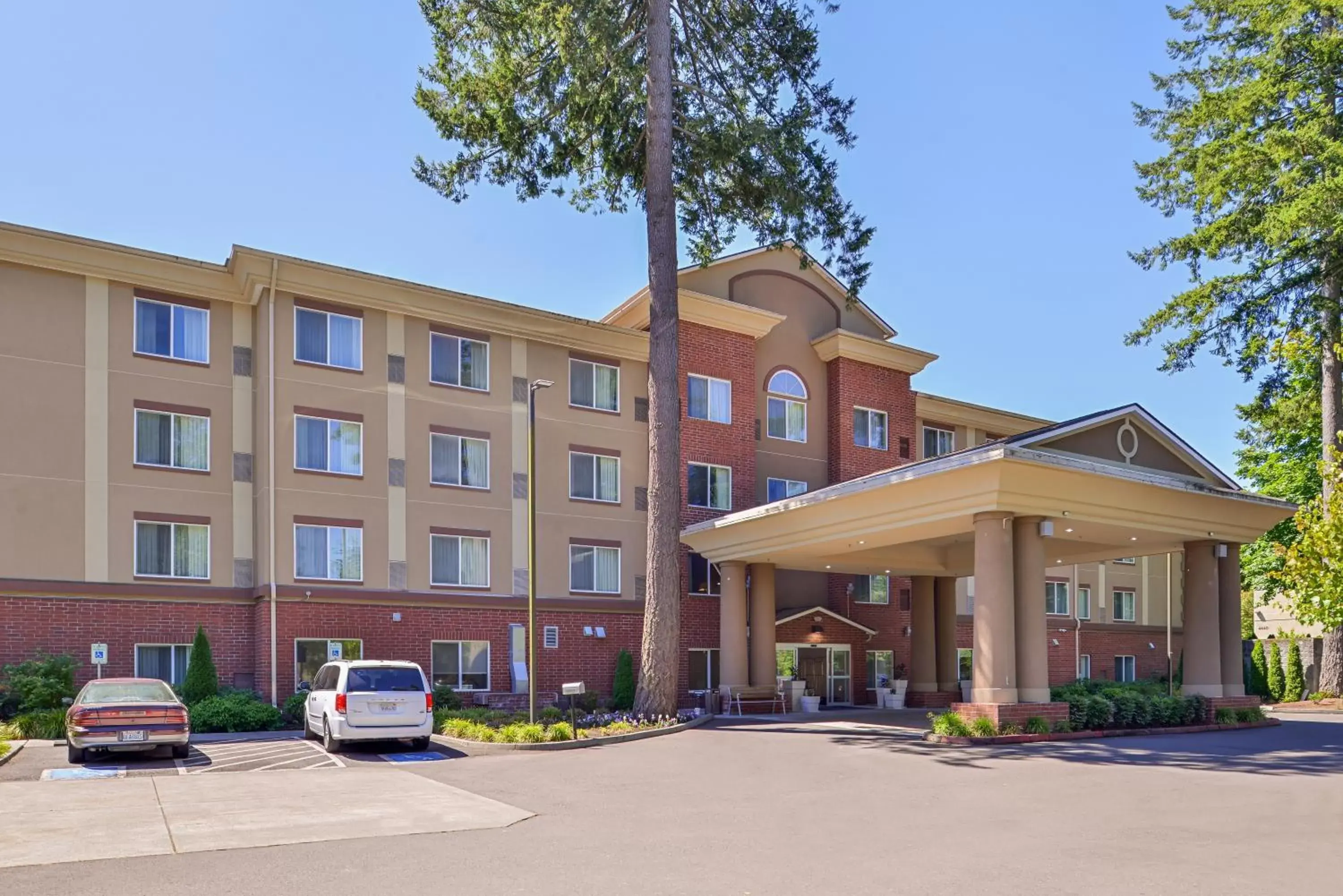 Property Building in Holiday Inn Express Hotel & Suites Lacey, an IHG Hotel