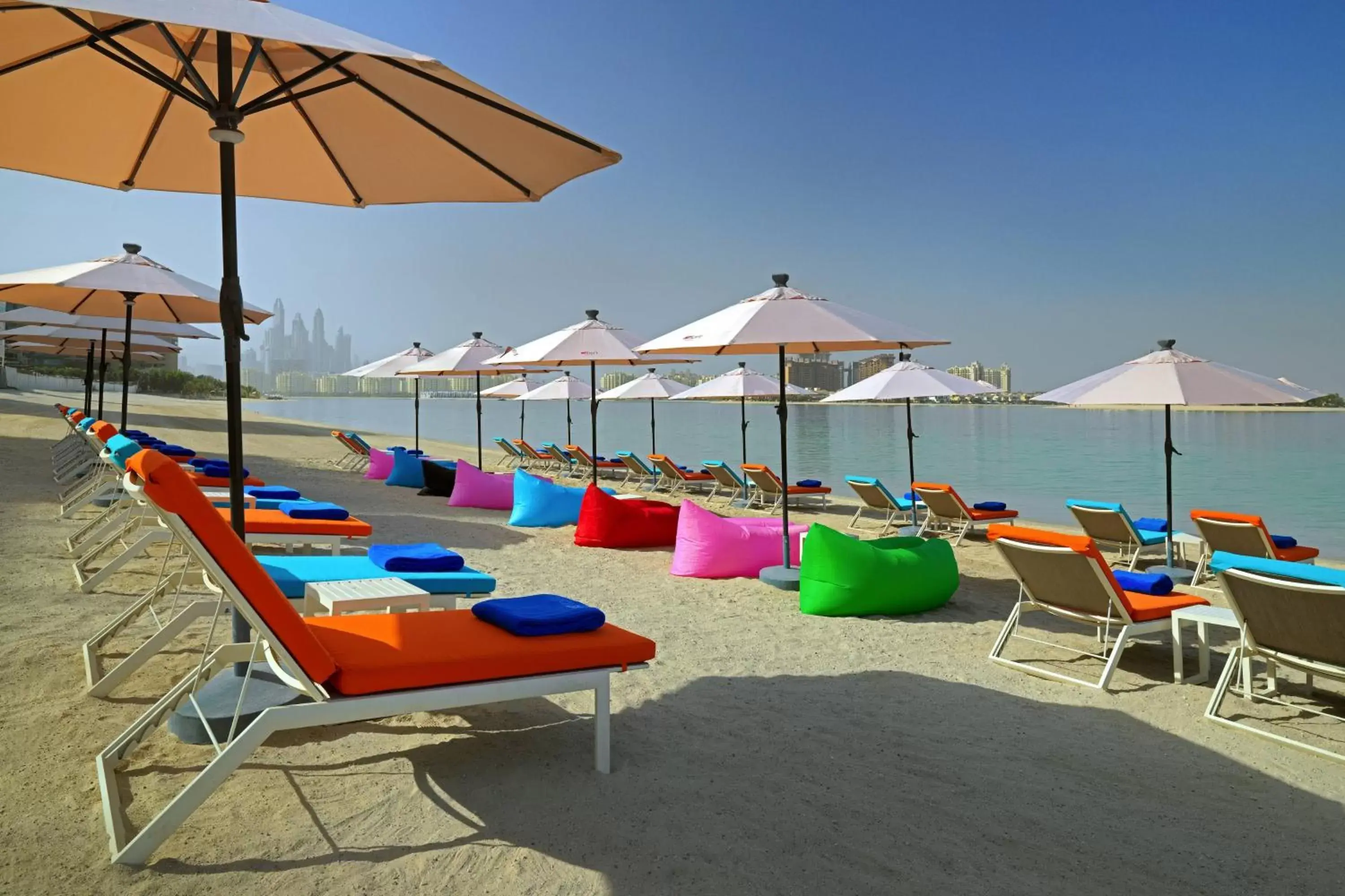 Beach in Aloft Palm Jumeirah