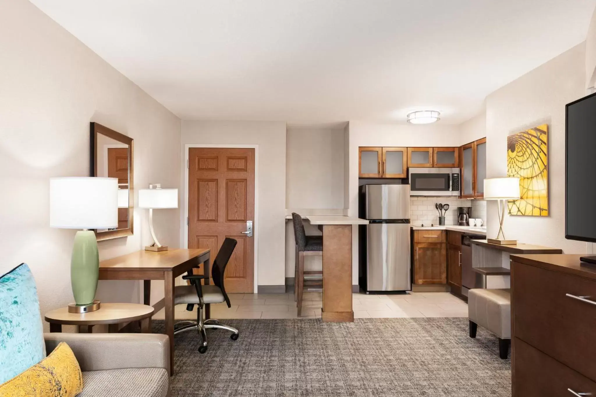 Photo of the whole room, Kitchen/Kitchenette in Staybridge Suites Fort Wayne, an IHG Hotel