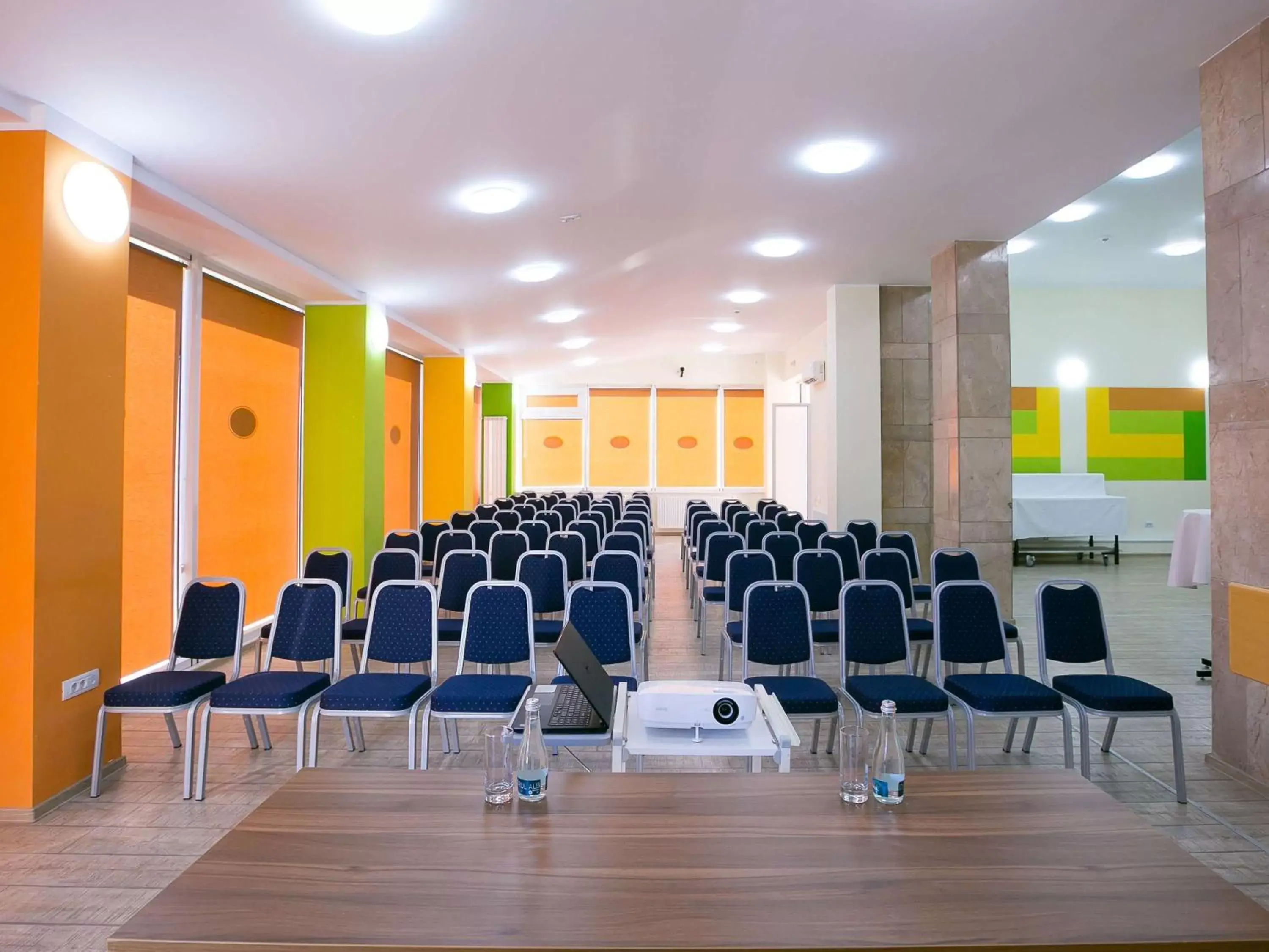 Meeting/conference room in ibis Styles Dunarea Galati