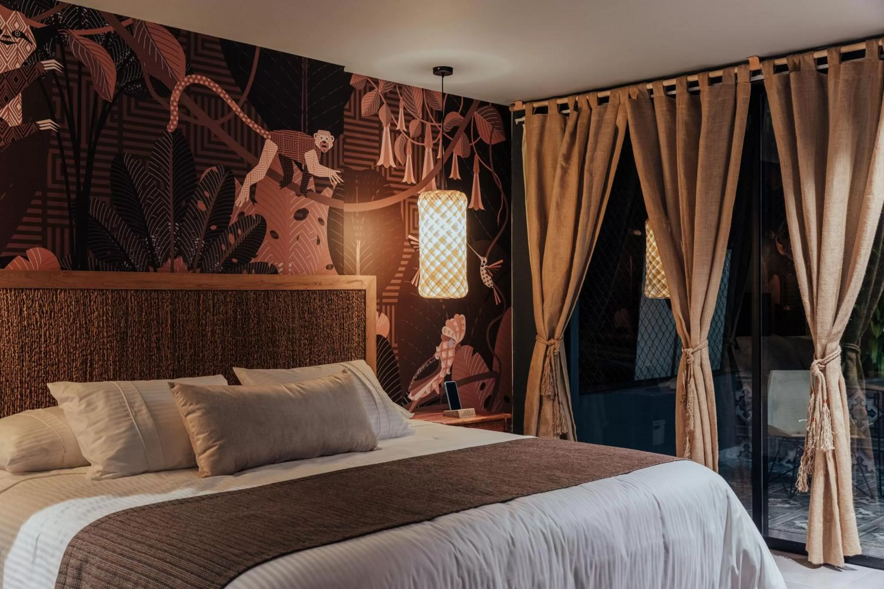 Photo of the whole room, Bed in Sui Boutique Hotel