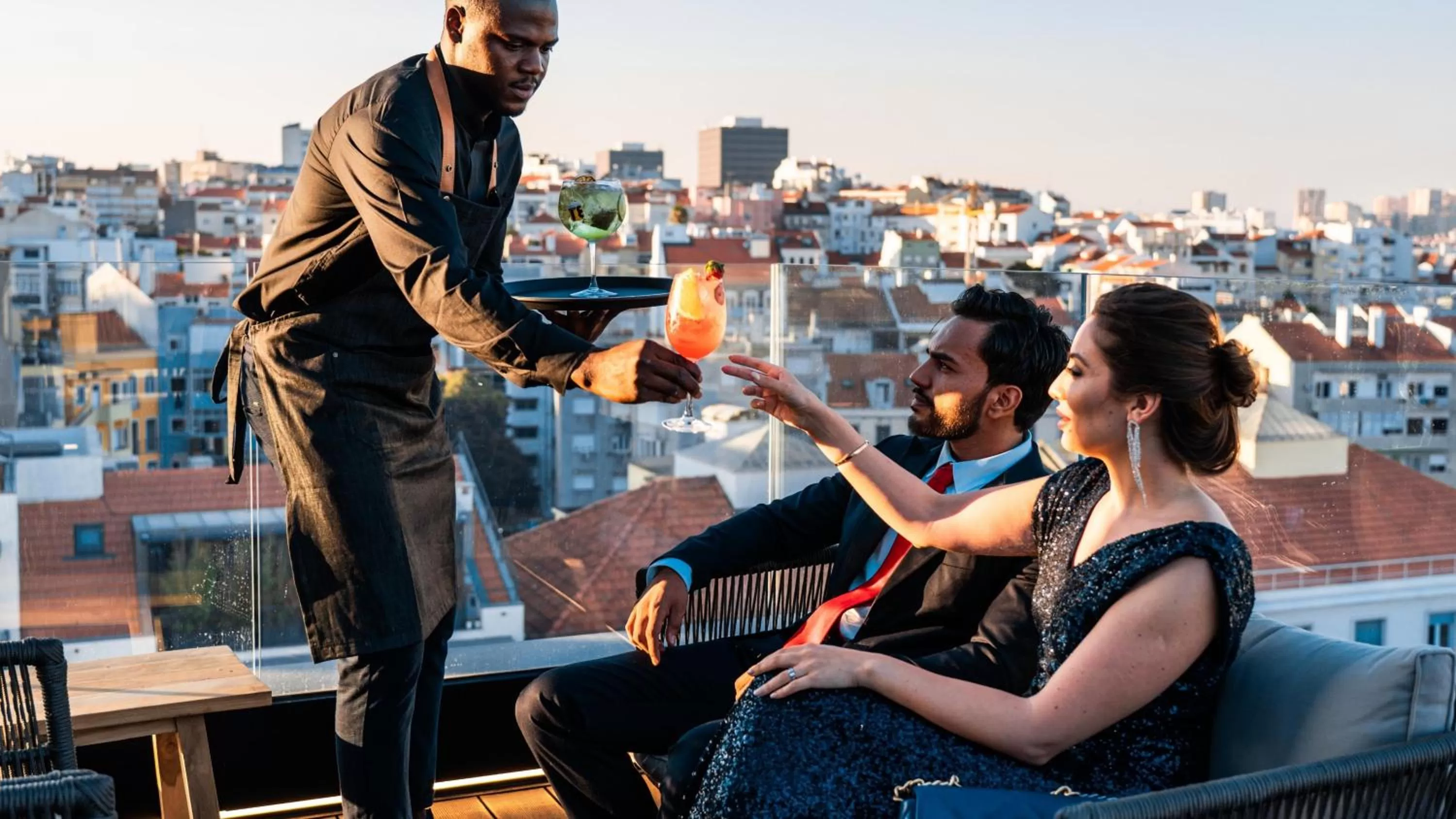 Lounge or bar in Hills Hotel Lisboa