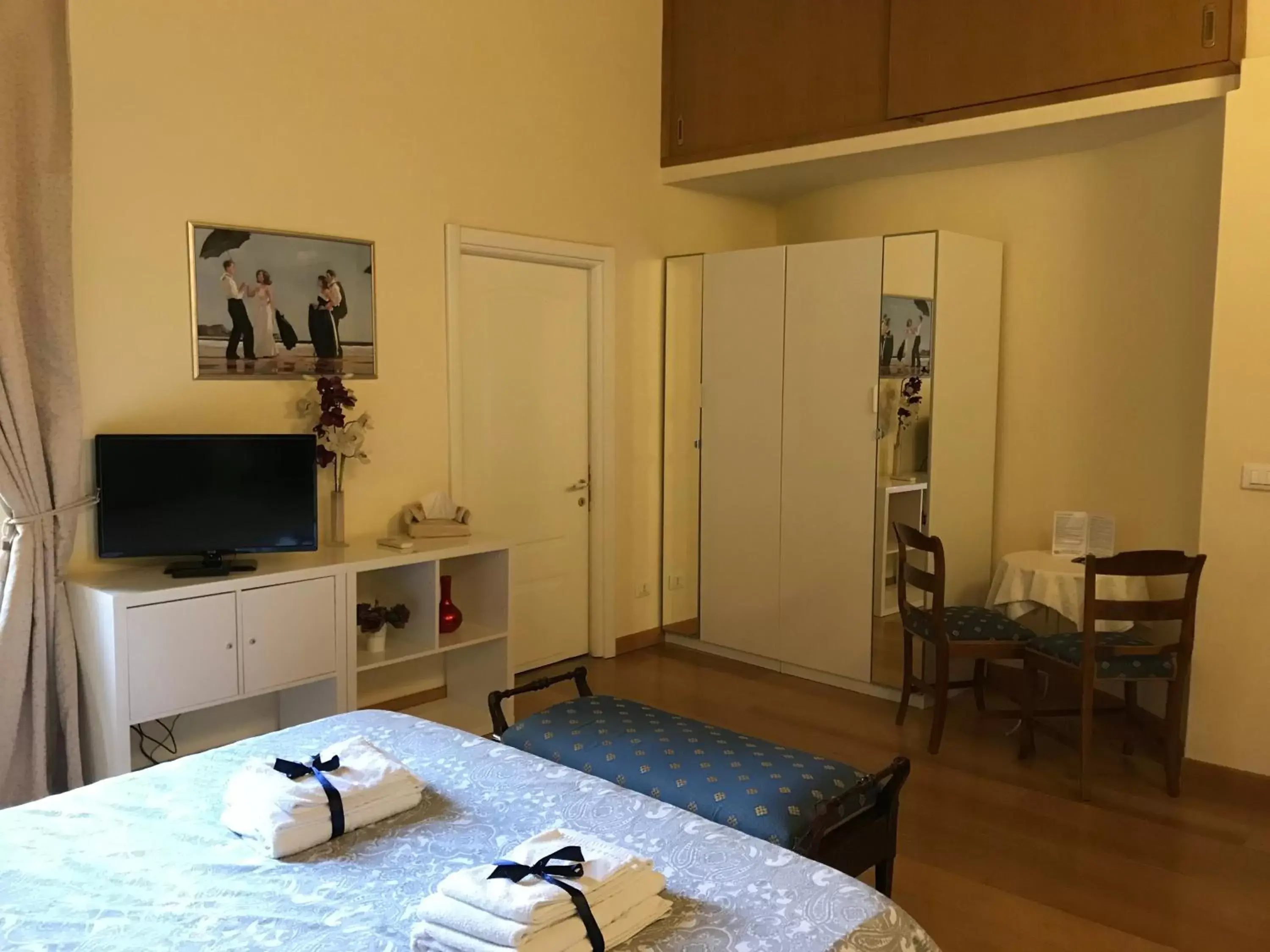 View (from property/room), TV/Entertainment Center in I Prati di Roma Suites