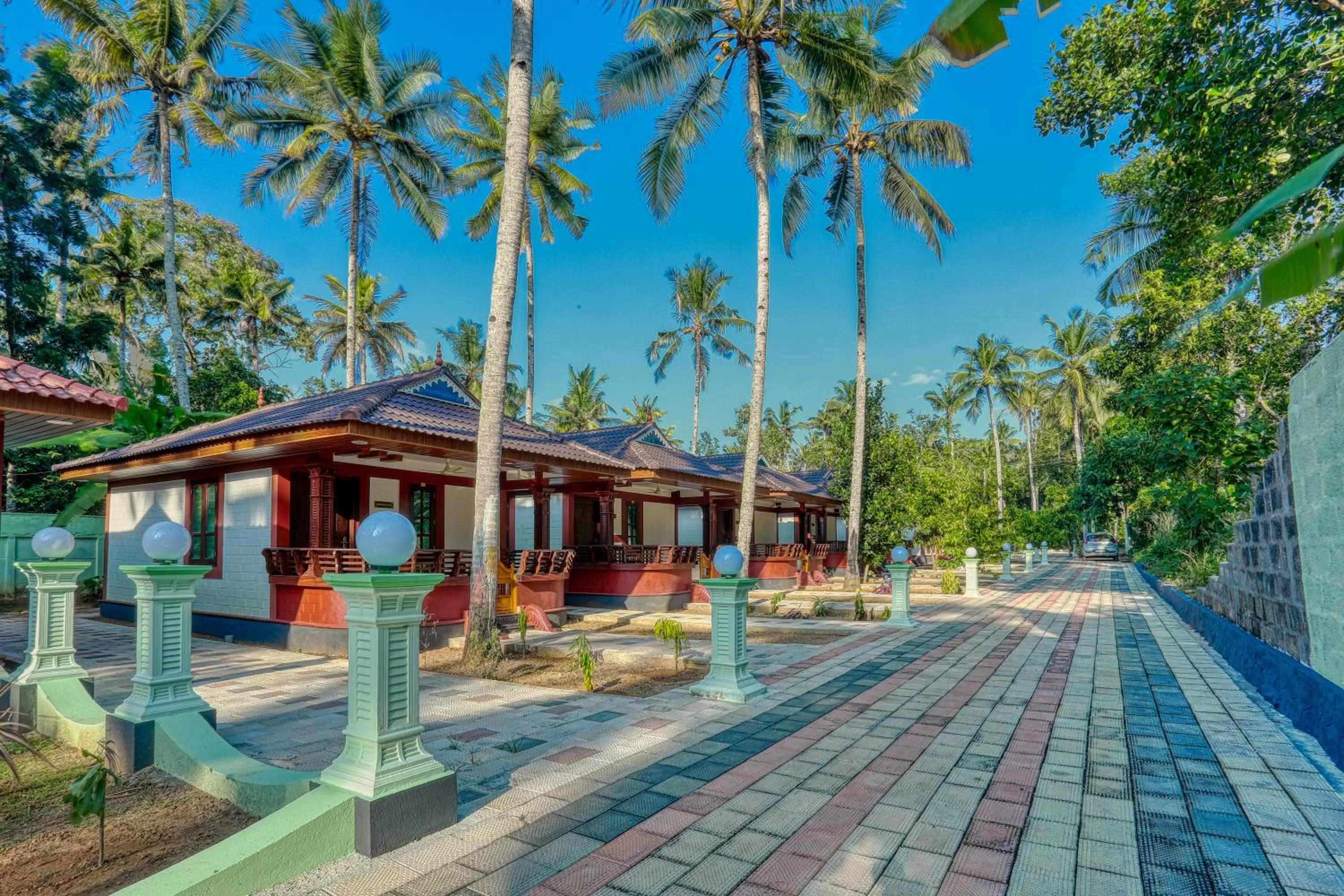 Property building in LEISURE VALLEY BEACH RESORT