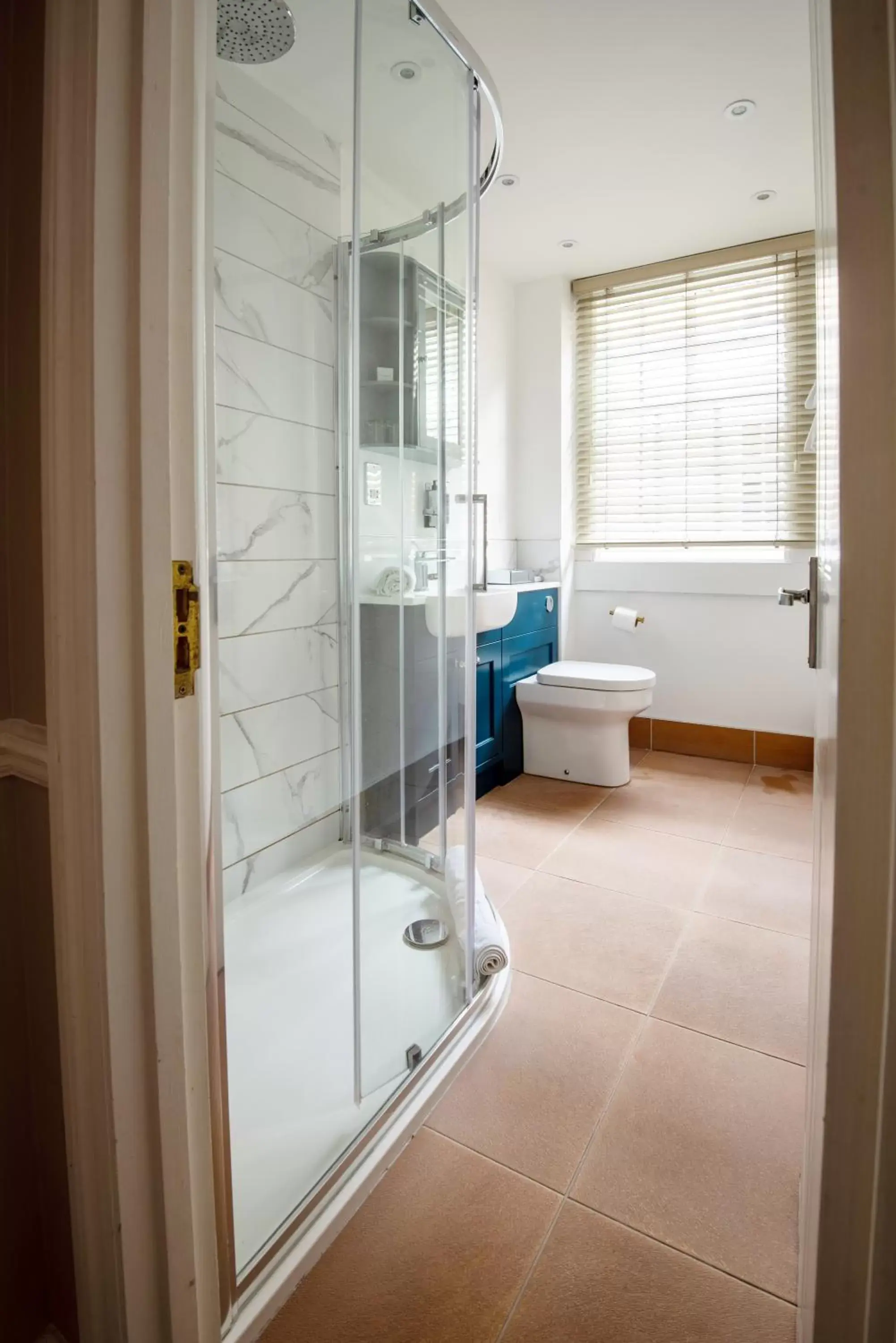 Shower, Bathroom in Harington's Boutique Hotel