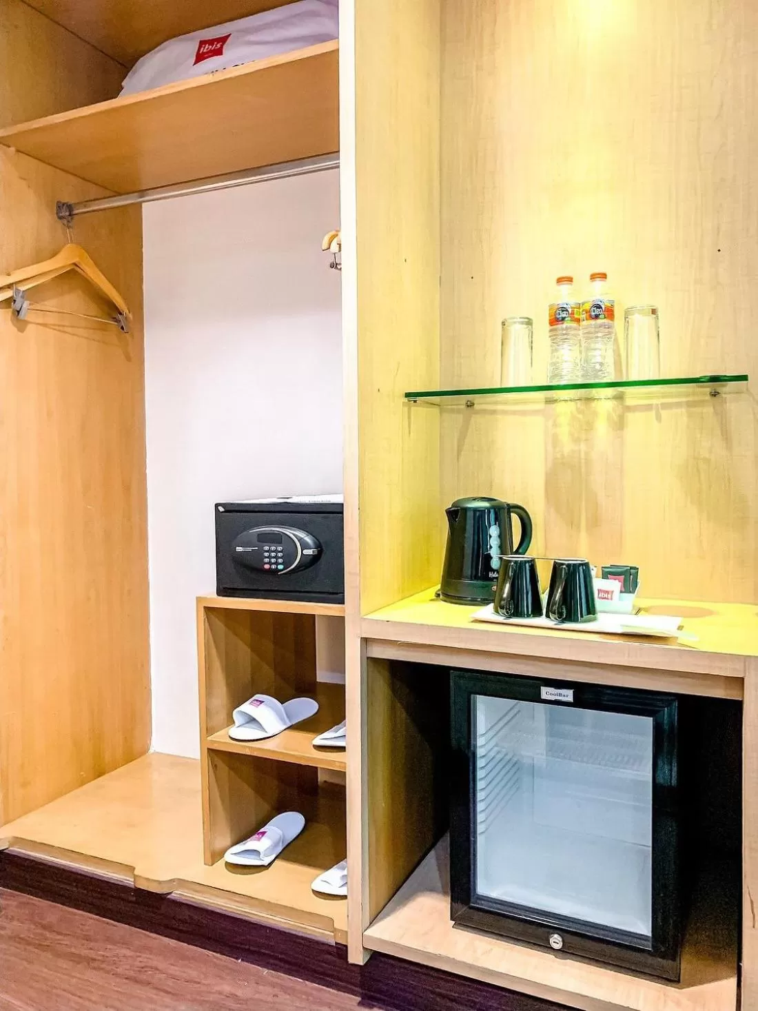 Coffee/tea facilities in Tamarin Hotel Jakarta manage by Vib Hospitality Management