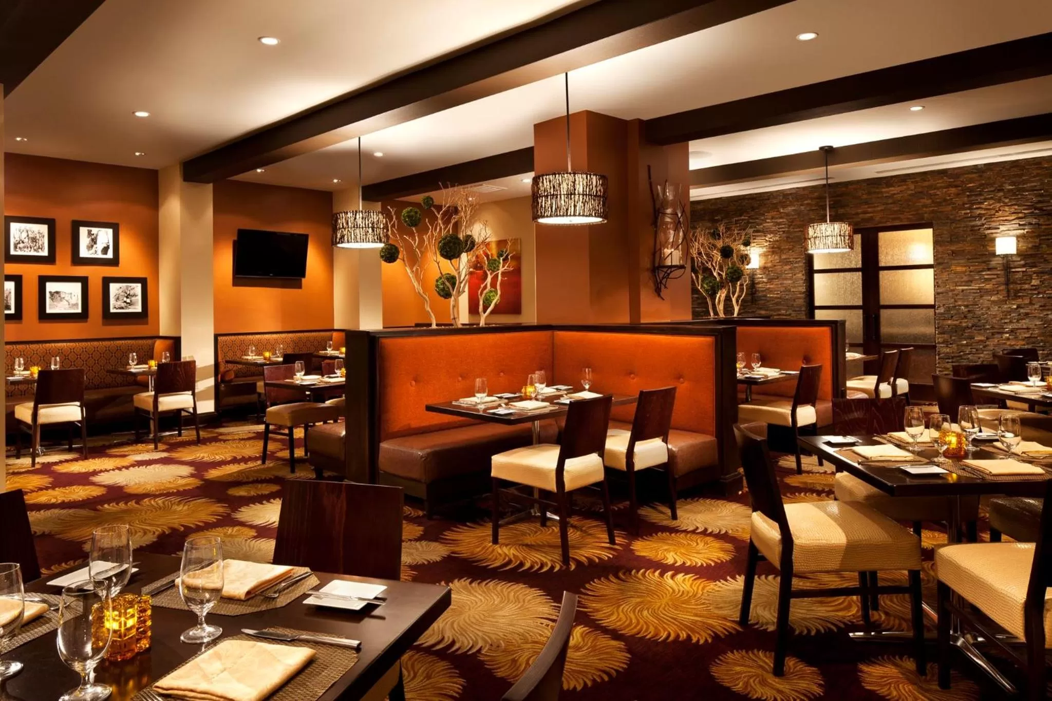 Restaurant/places to eat in Albuquerque Crowne Plaza by IHG