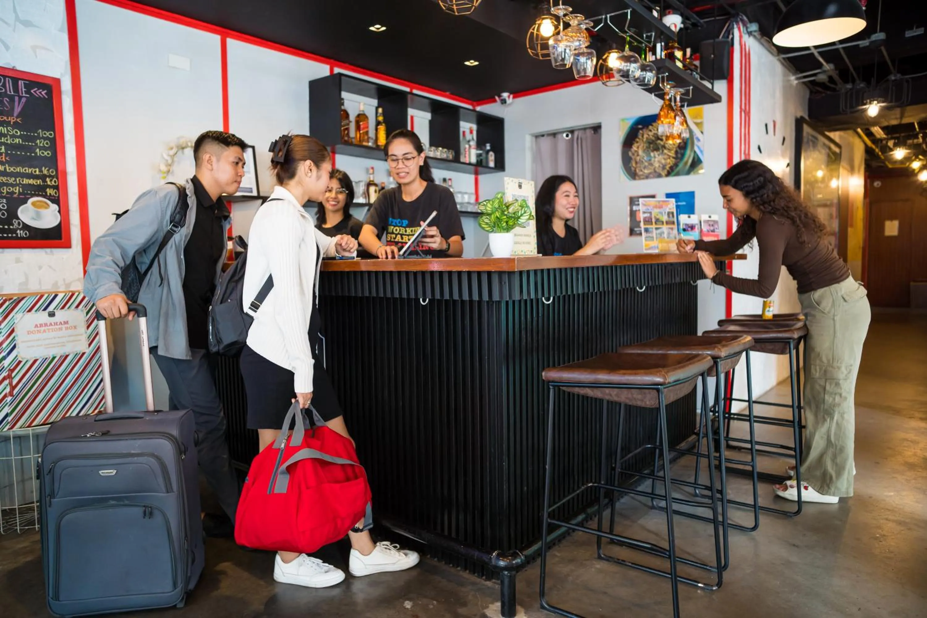 Lobby or reception in Abraham Manila - Located in Central Makati