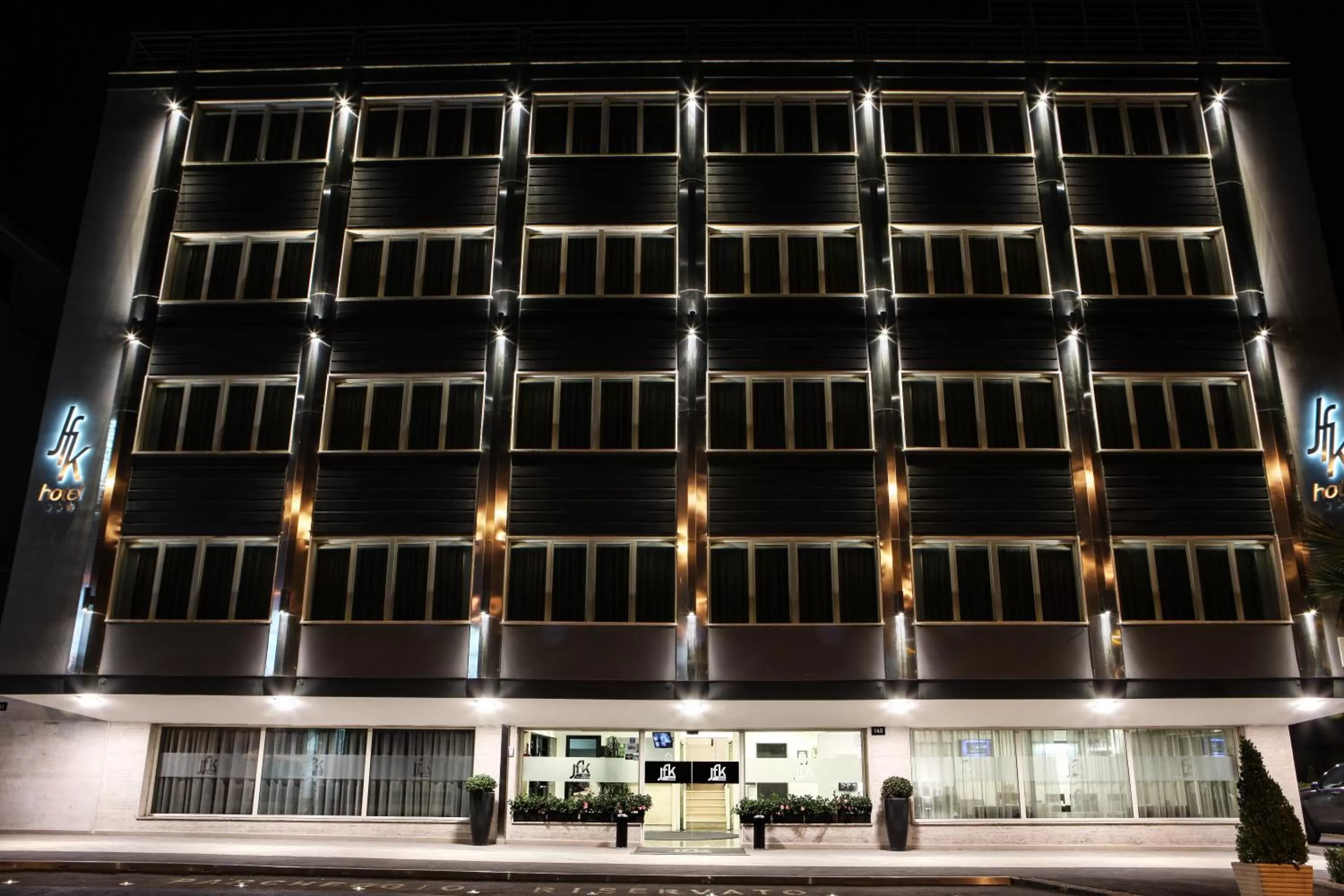 Facade/entrance in Best Western JFK Hotel