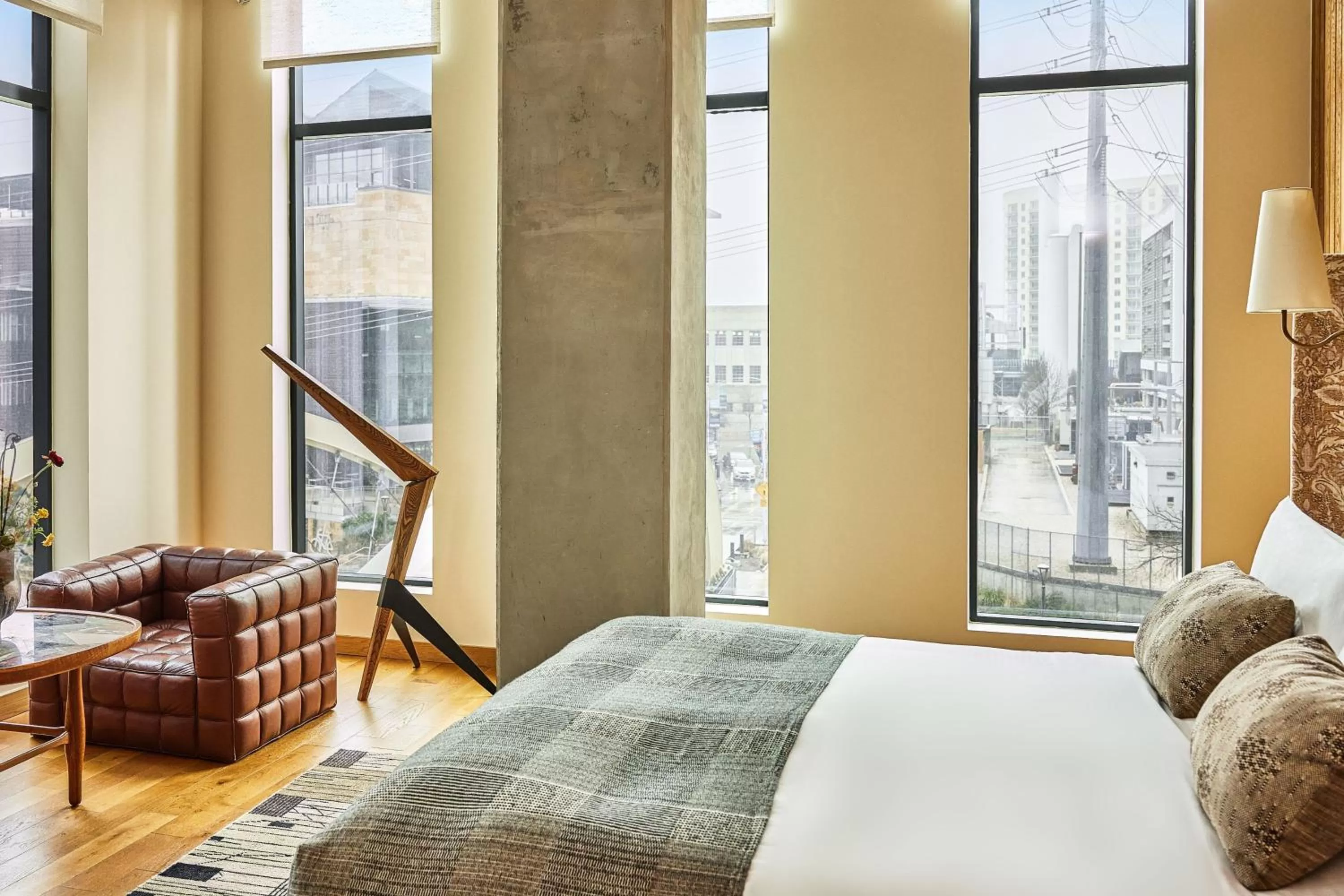 Bedroom, Bed in Austin Proper Hotel, a Member of Design Hotels