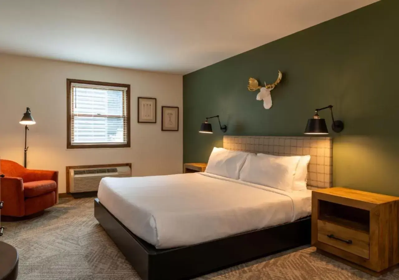 Bedroom, Bed in Lodge at Schroon Lake