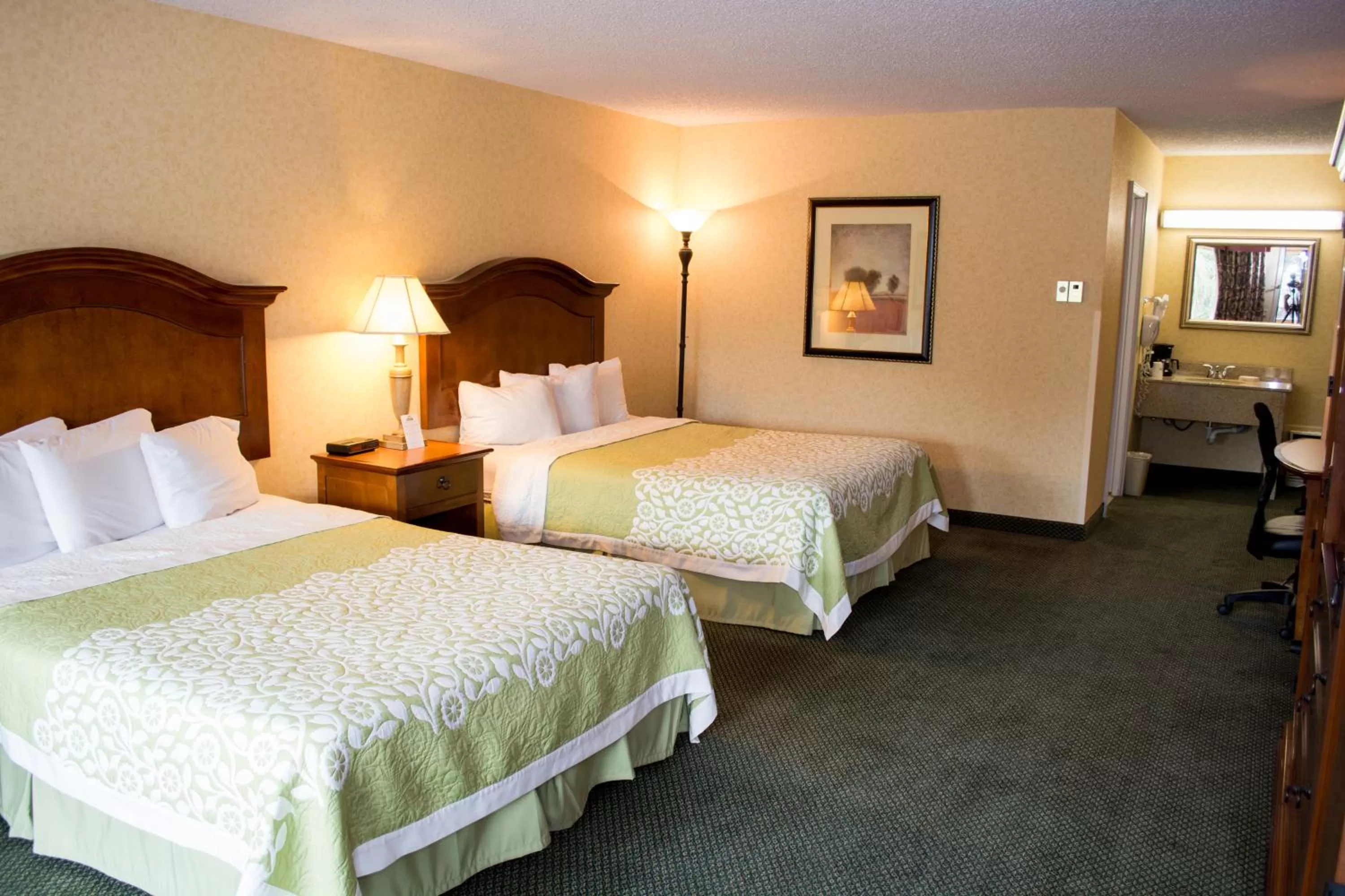 Bed in Days Inn by Wyndham Klamath Falls