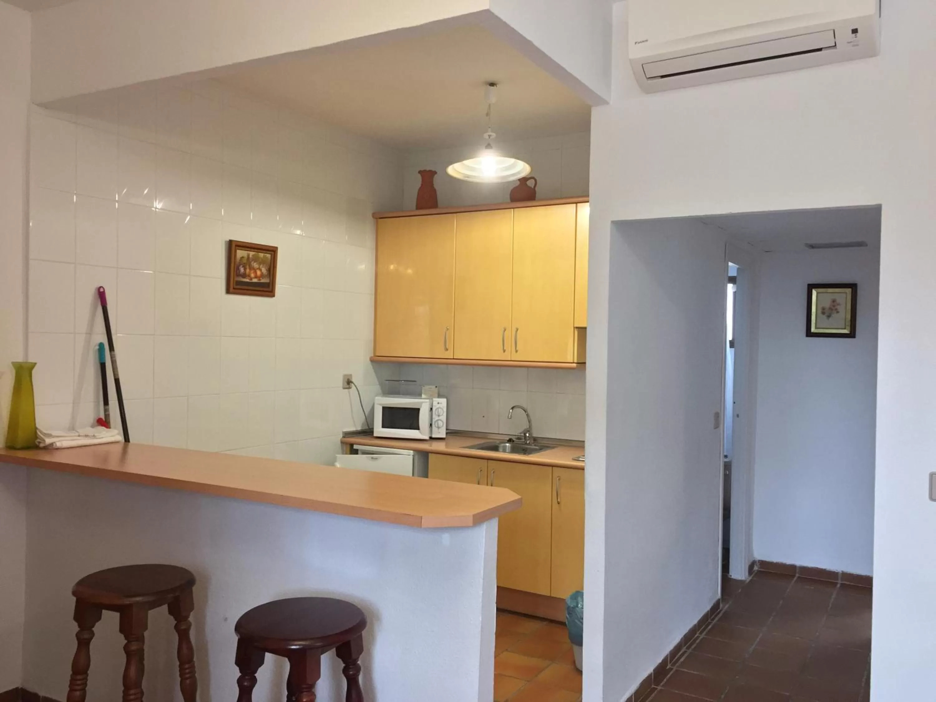 Kitchen or kitchenette in Apartamentos Atalayas Extremadura