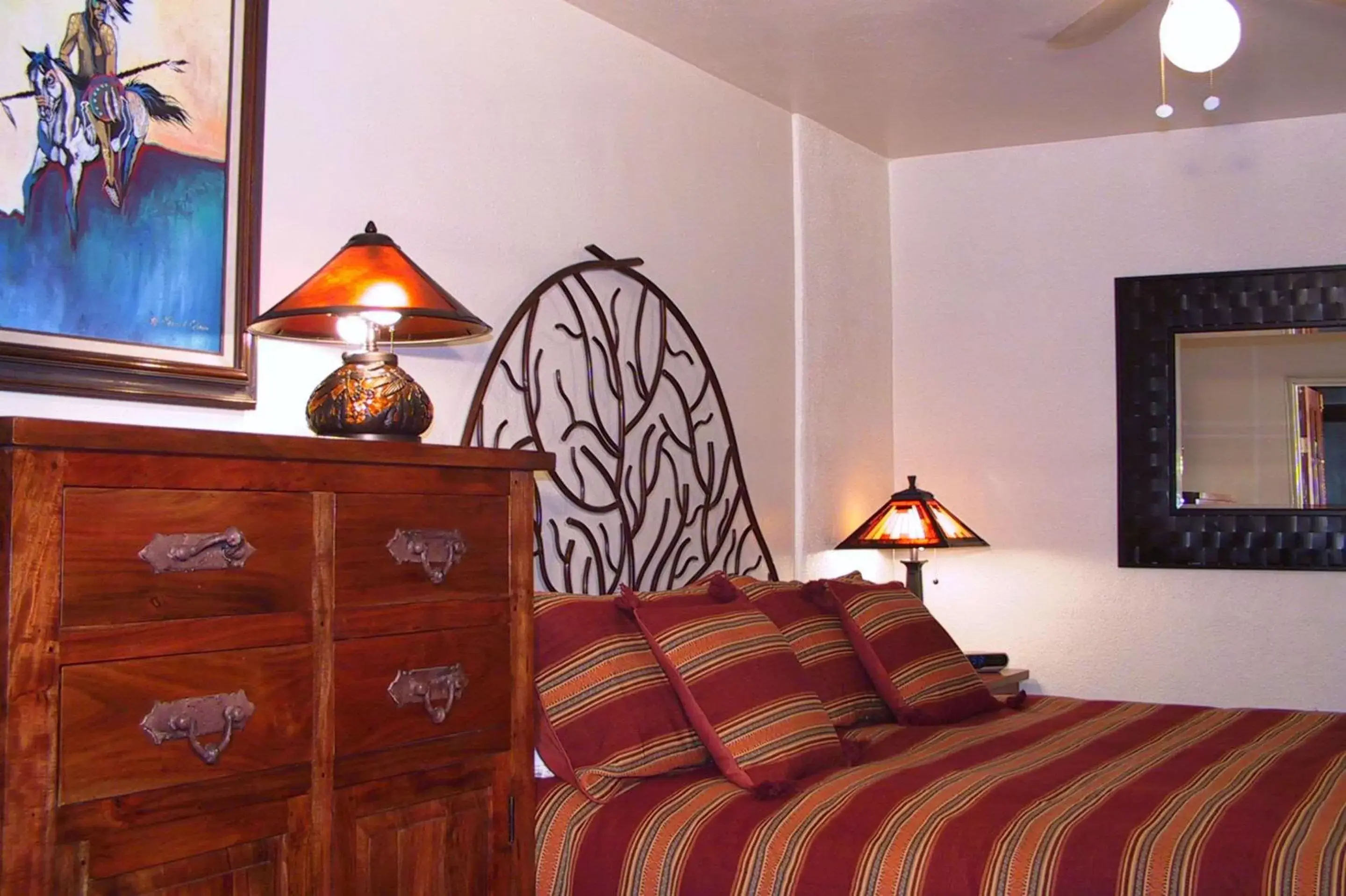 Bedroom, Bed in Casas de Suenos Old Town Historic Inn, Ascend Hotel Collection