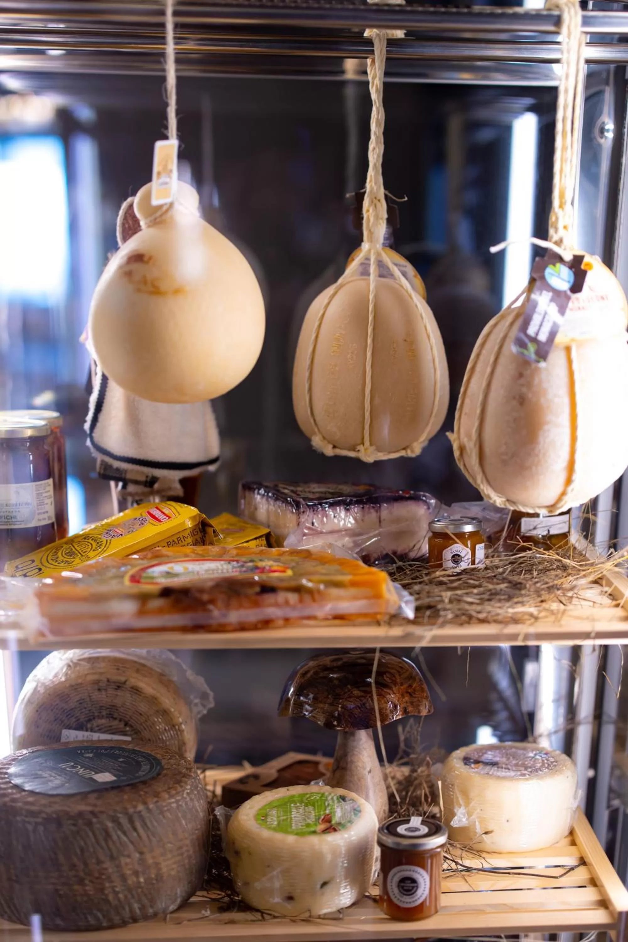 Restaurant/places to eat, Food in Hotel Belmont