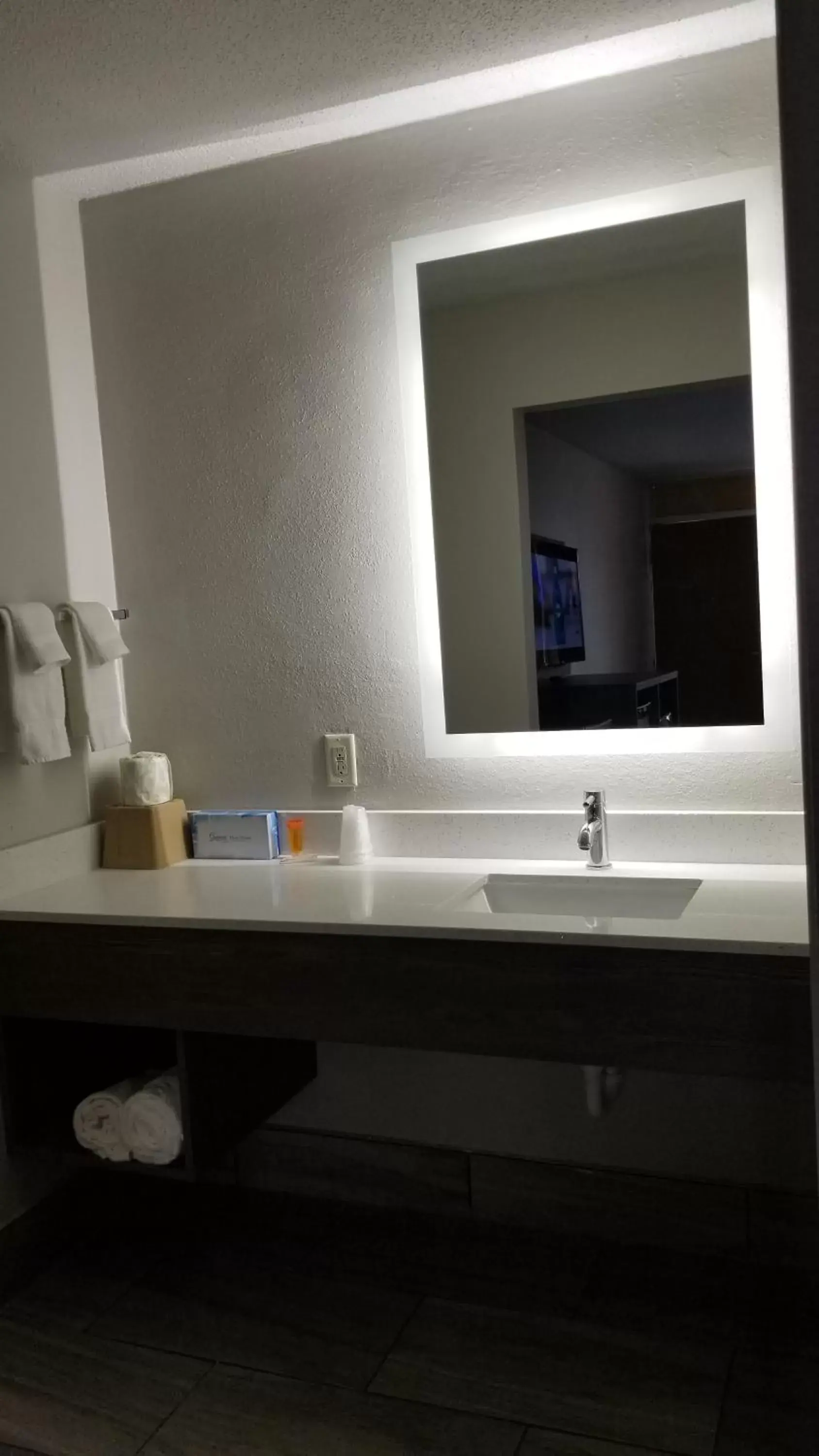 Bathroom in Days Inn & Suites by Wyndham Charleston Airport West