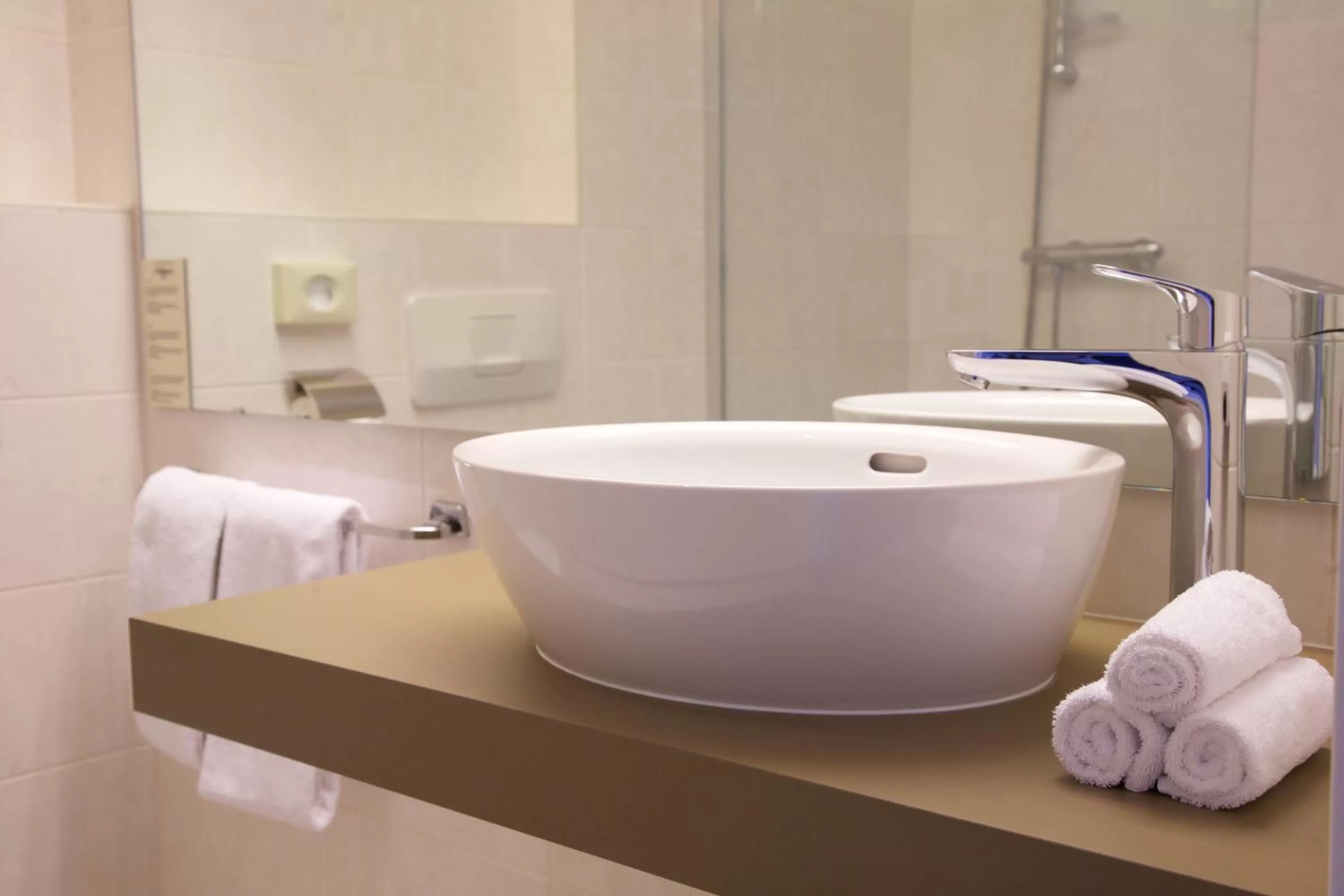 Bathroom in Hotel Arrows