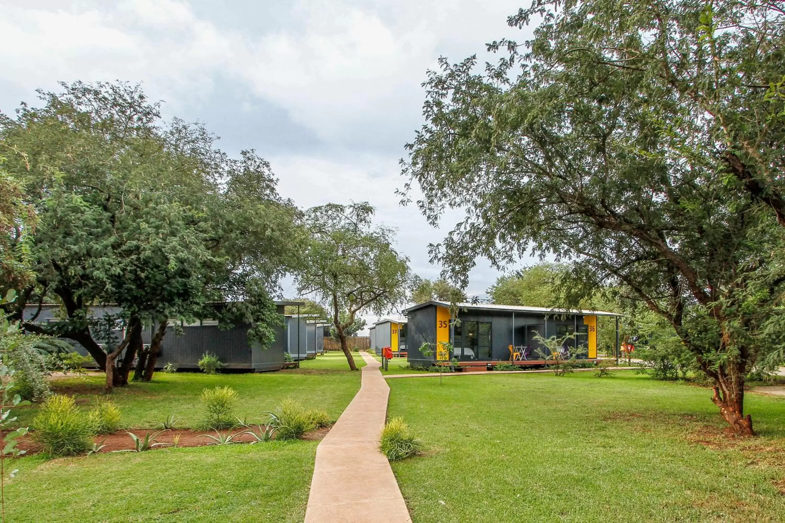 Property building in SleepOver Komatipoort Property building in SleepOver Komatipoort