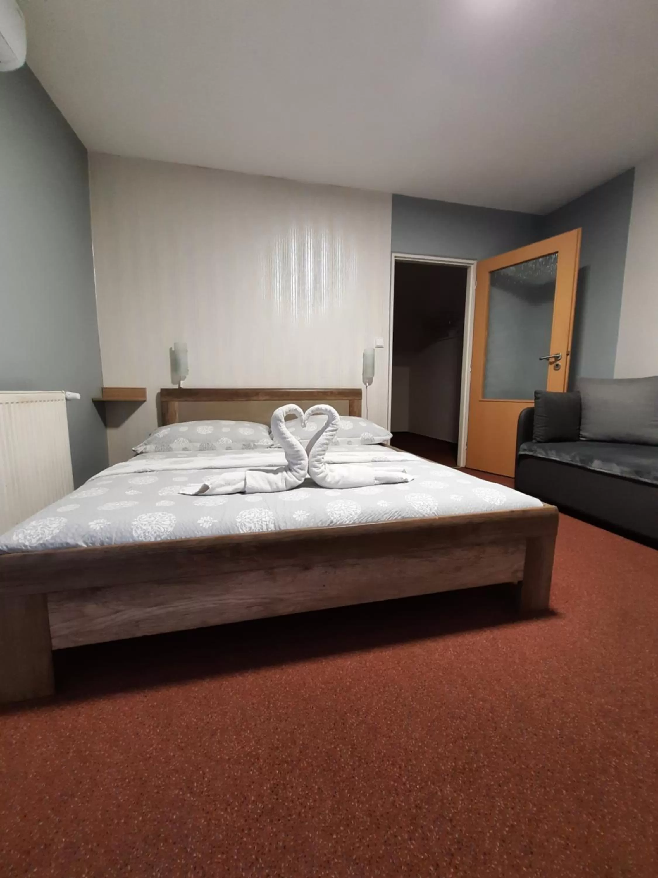 Bed in Hotel Boršičanka