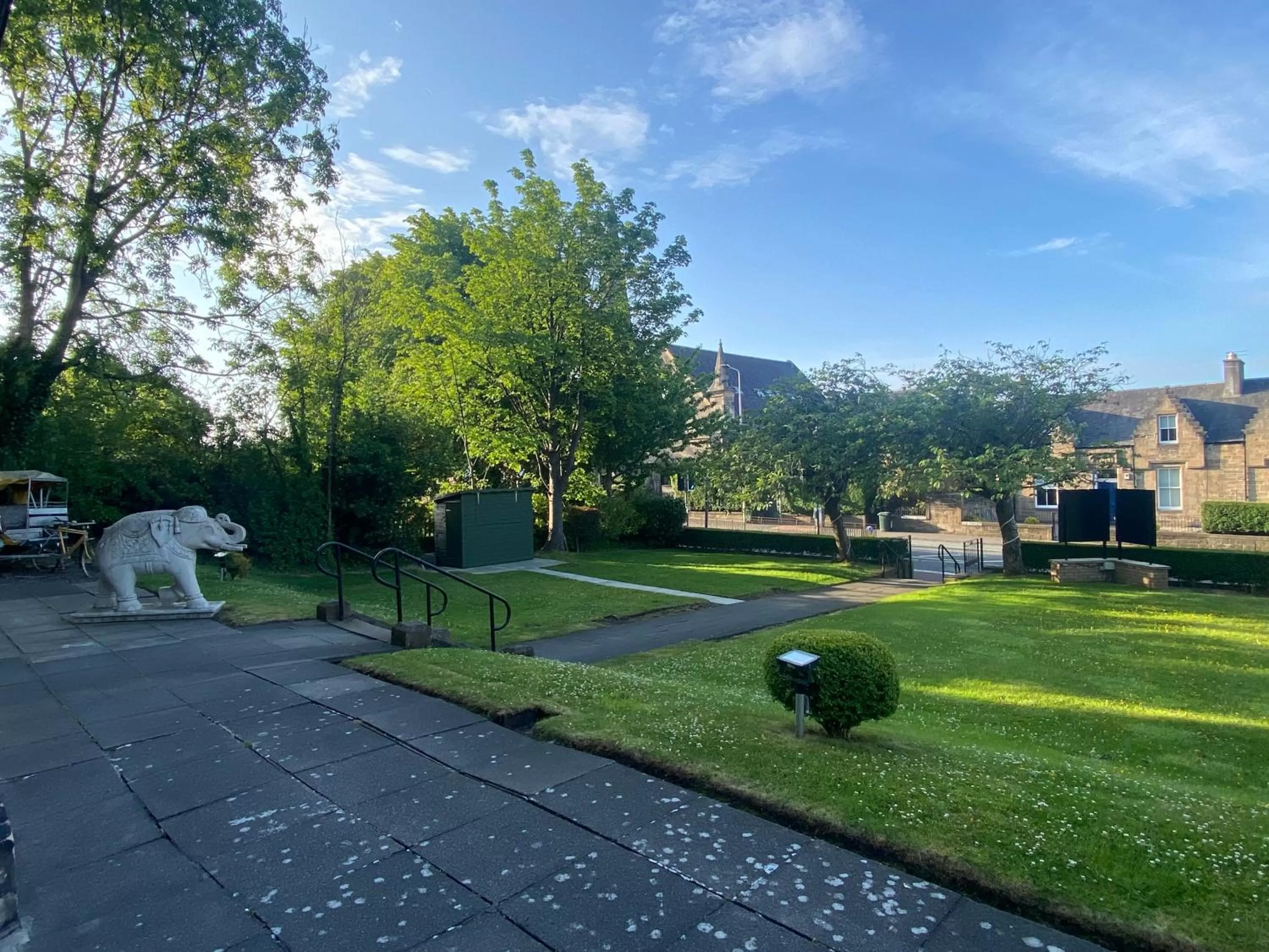 Garden in No6 West Coates