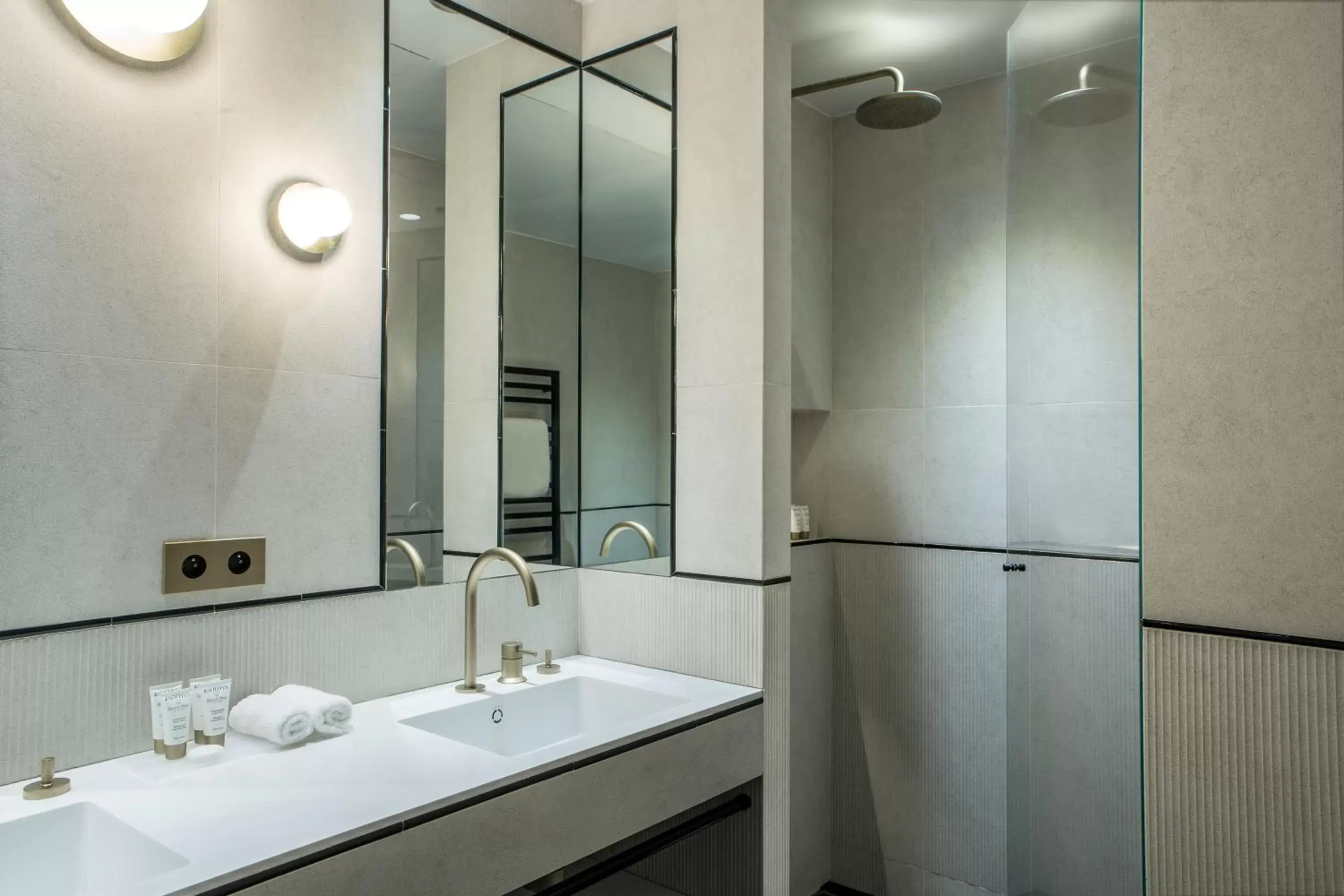 Bathroom in Maison Armance - Esprit de France