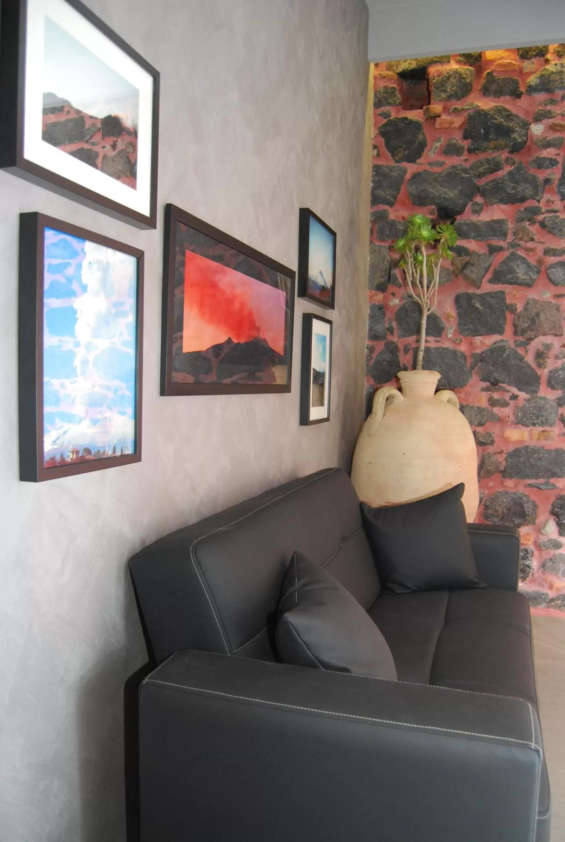 Restaurant/places to eat in La Dimora