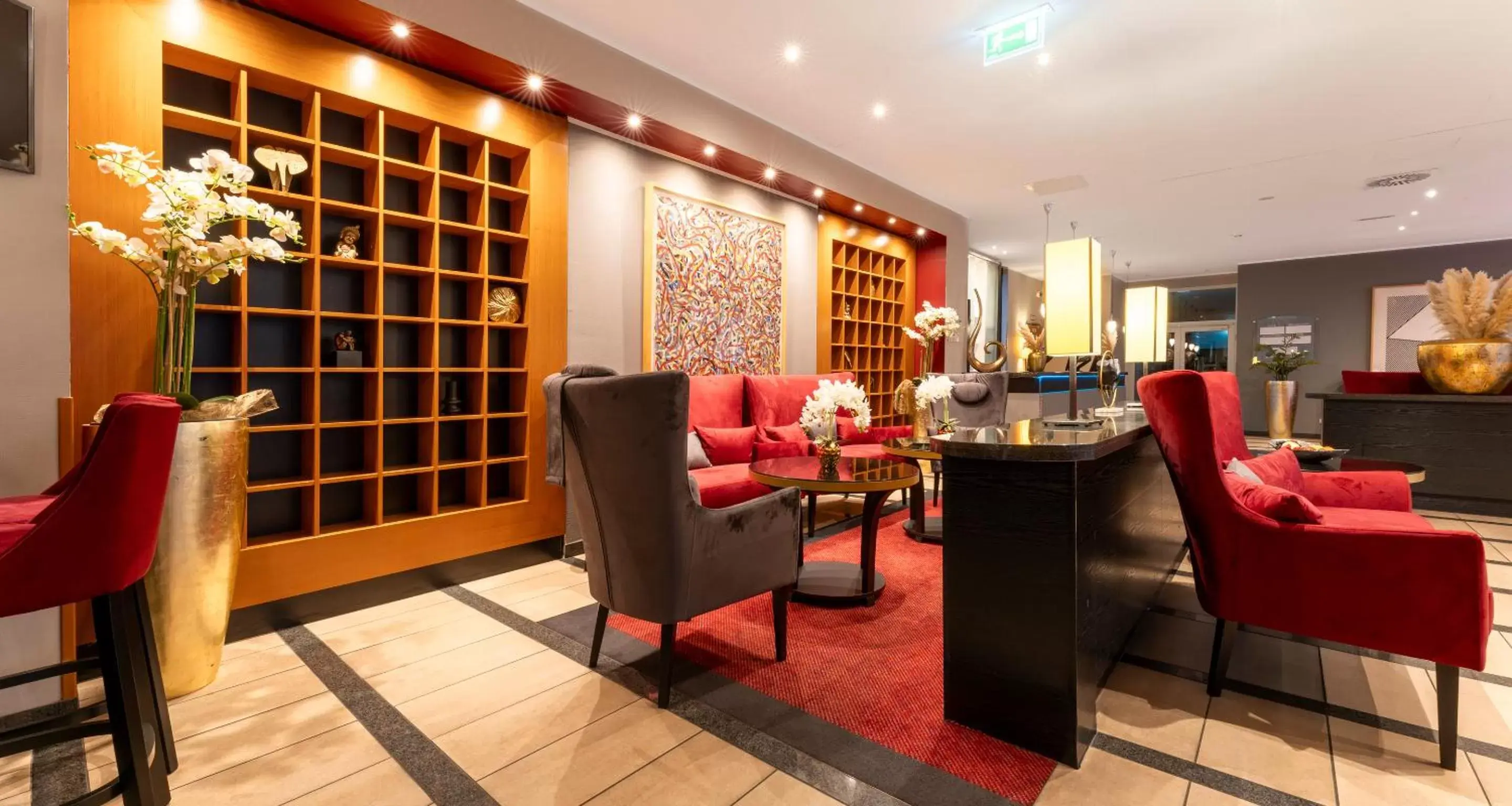 Lobby or reception in PLAZA Premium Köln Lobby or reception in PLAZA Premium Köln