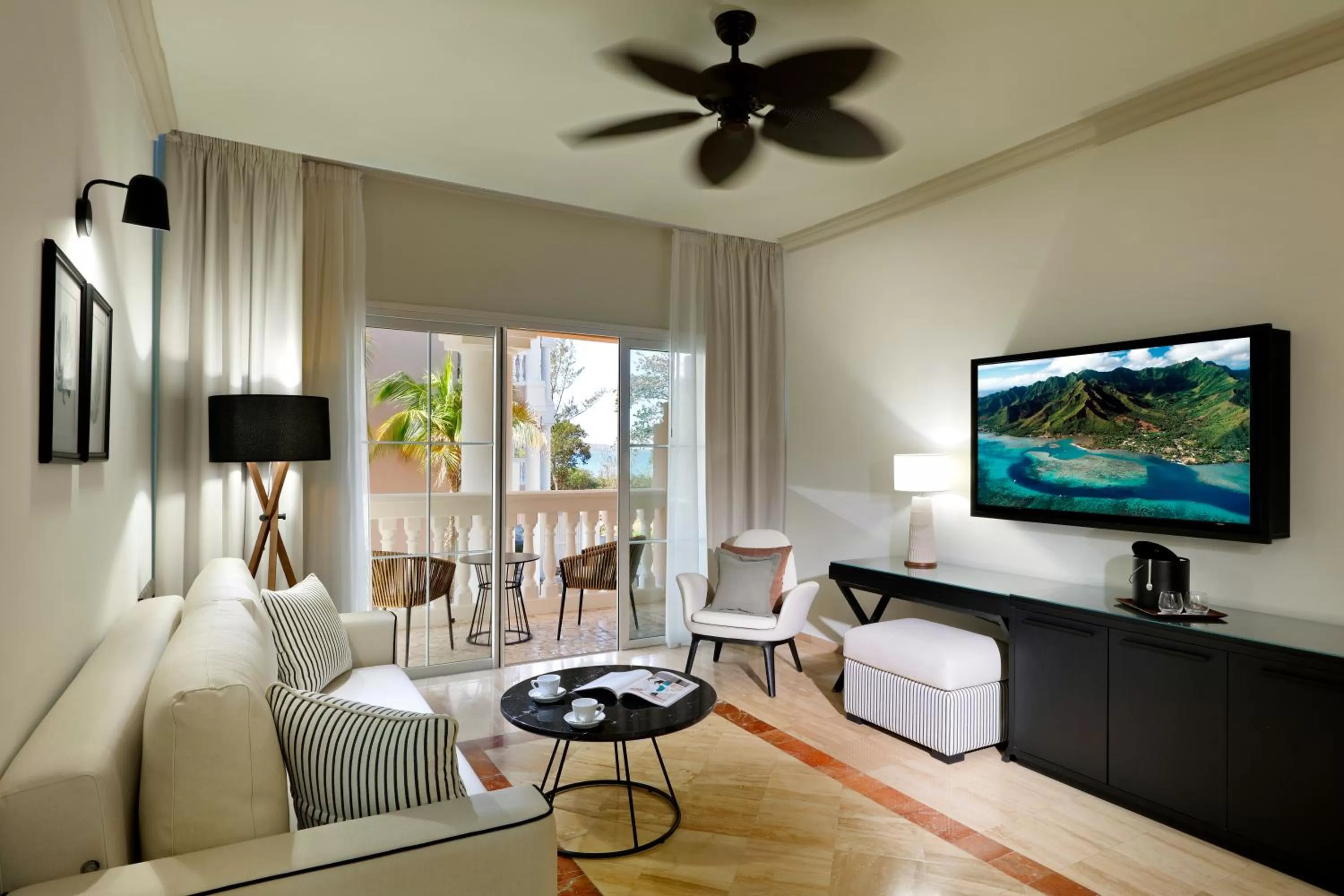 TV and multimedia in Grand Palladium Jamaica Resort & Spa All Inclusive