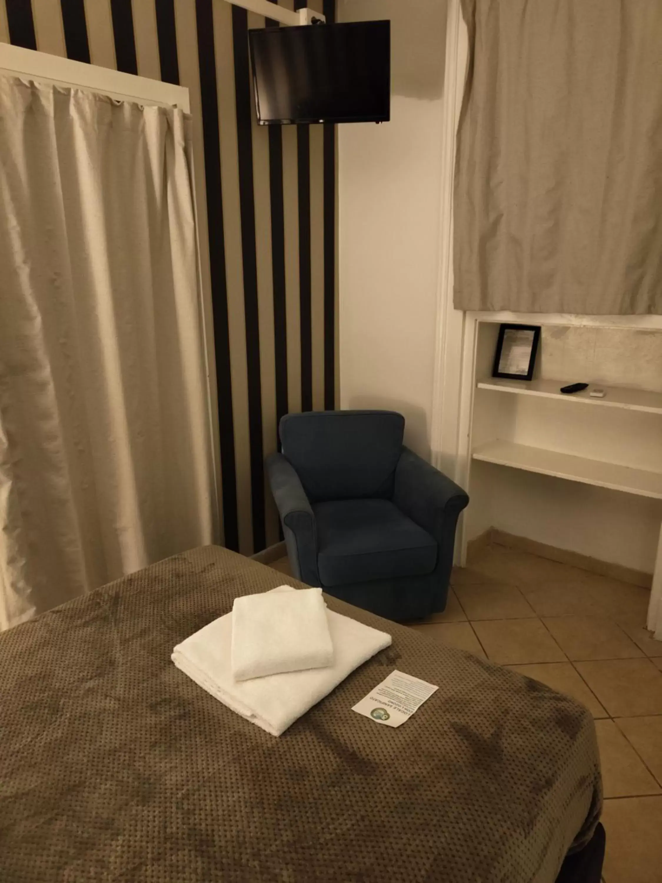 Bathroom, Seating Area in Hotel Trieste