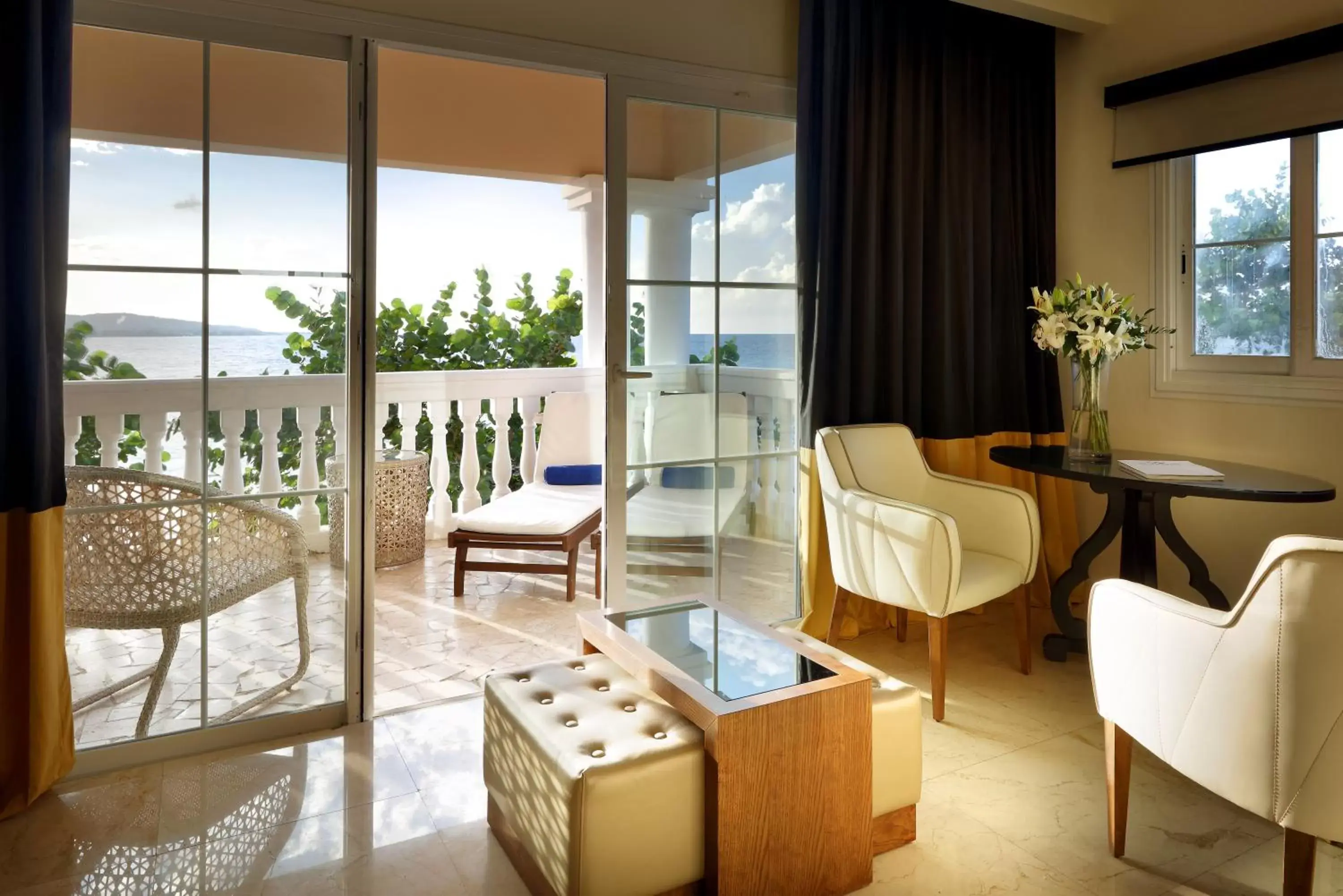 Balcony/Terrace, Seating Area in Grand Palladium Lady Hamilton Resort & Spa - All Inclusive