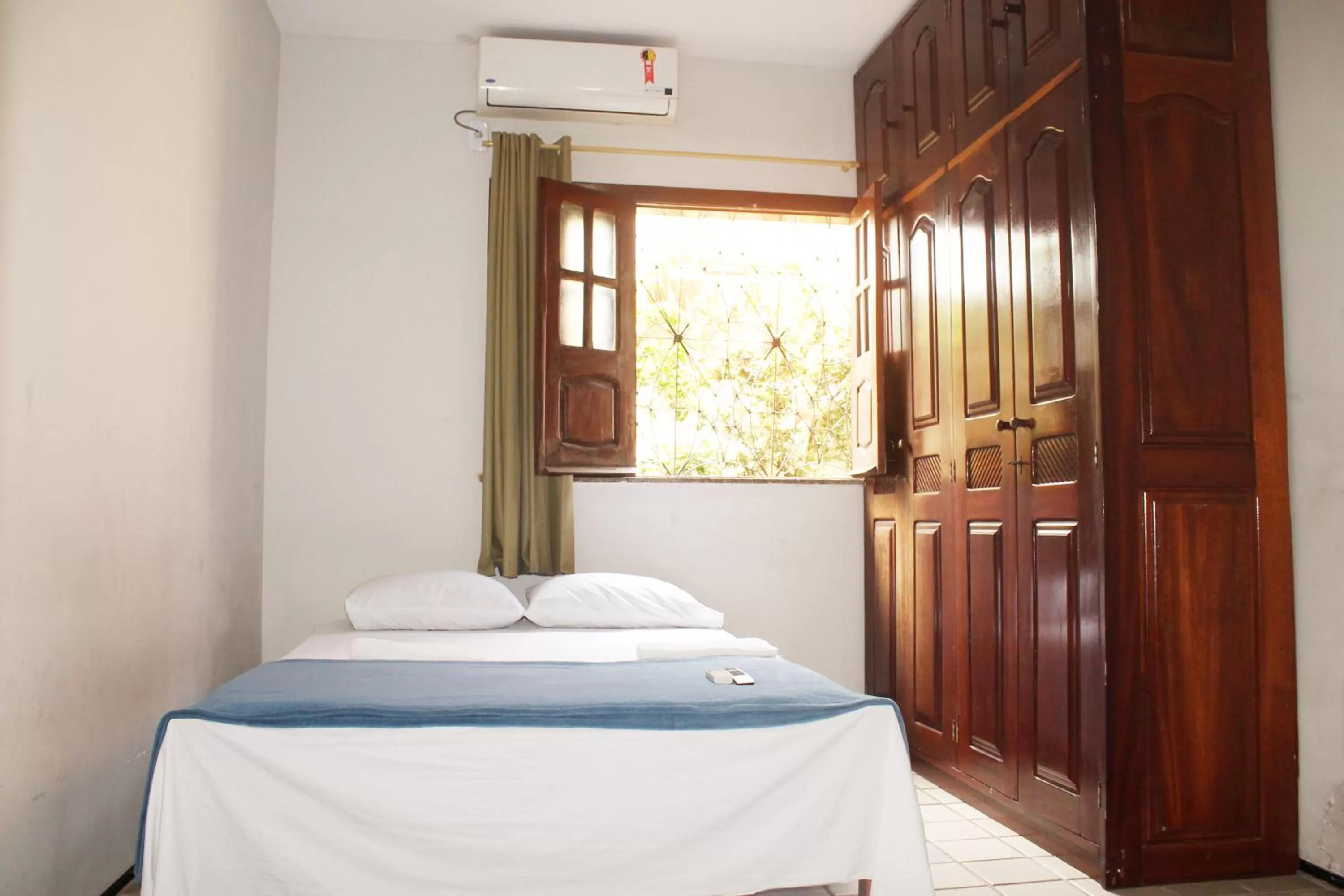 Photo of the whole room, Bed in Hotel Pousada Calhau