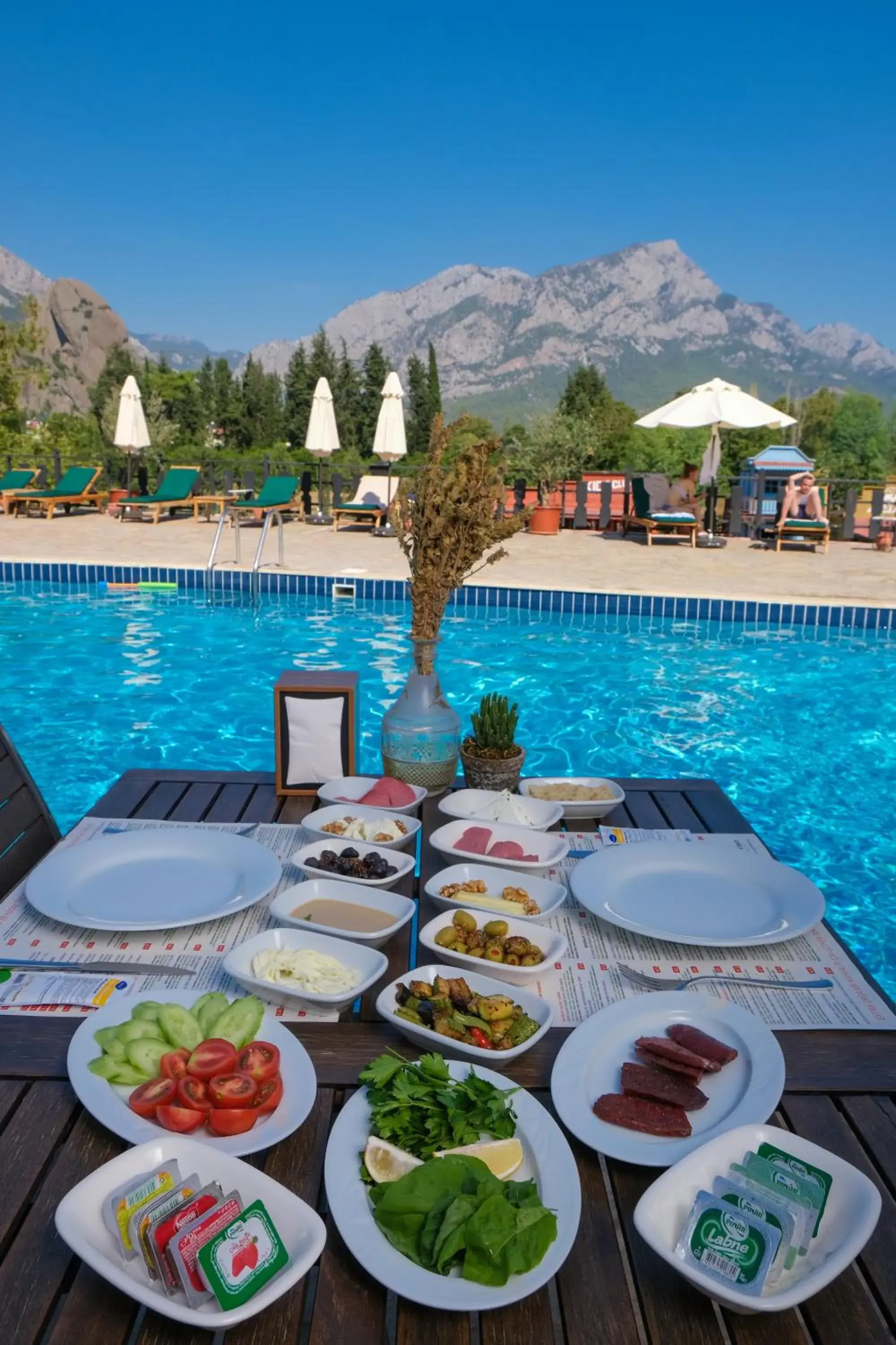 Breakfast, Swimming Pool in Hotel Berke Ranch&Nature