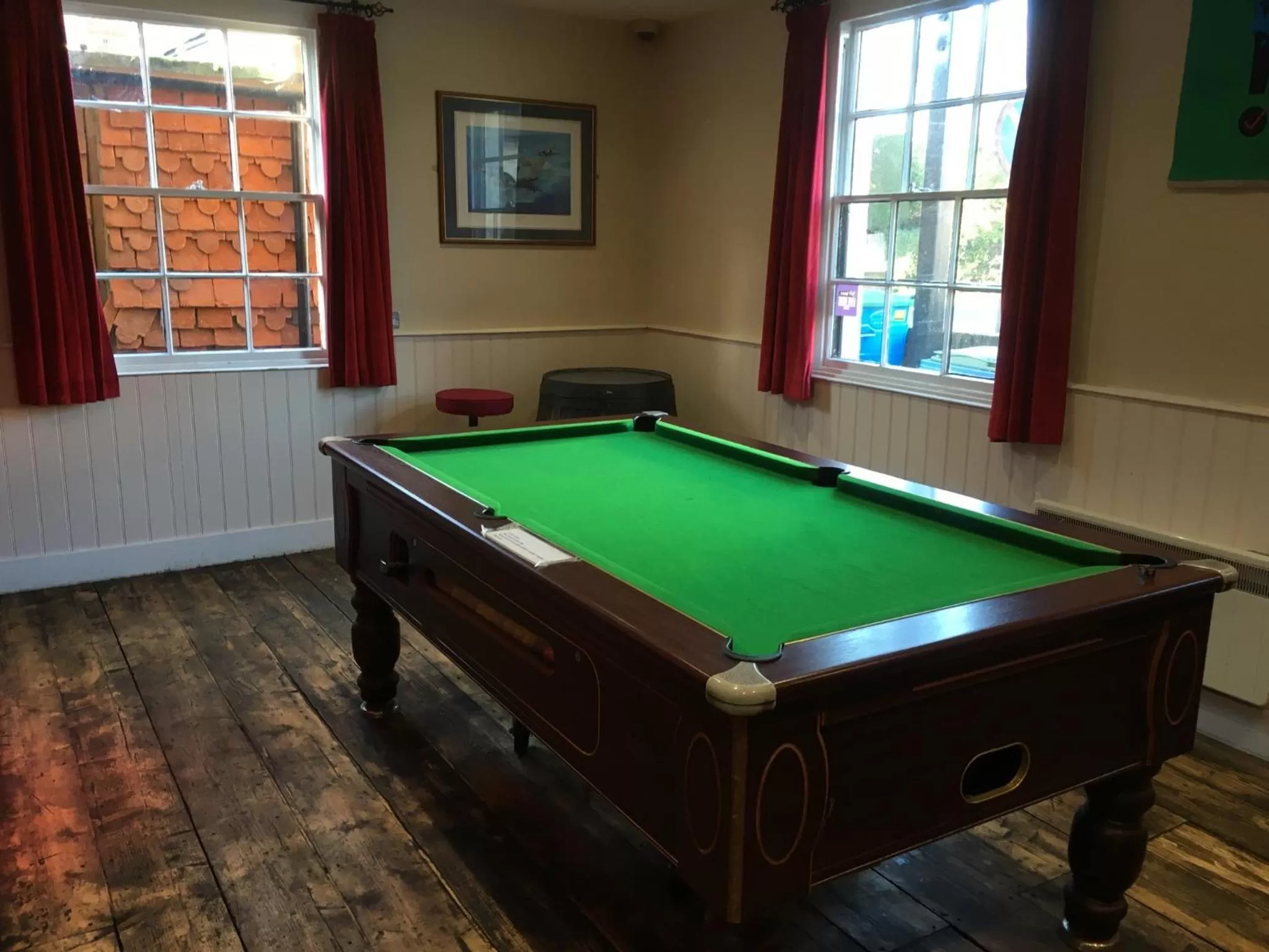 The White Hart pub and rooms