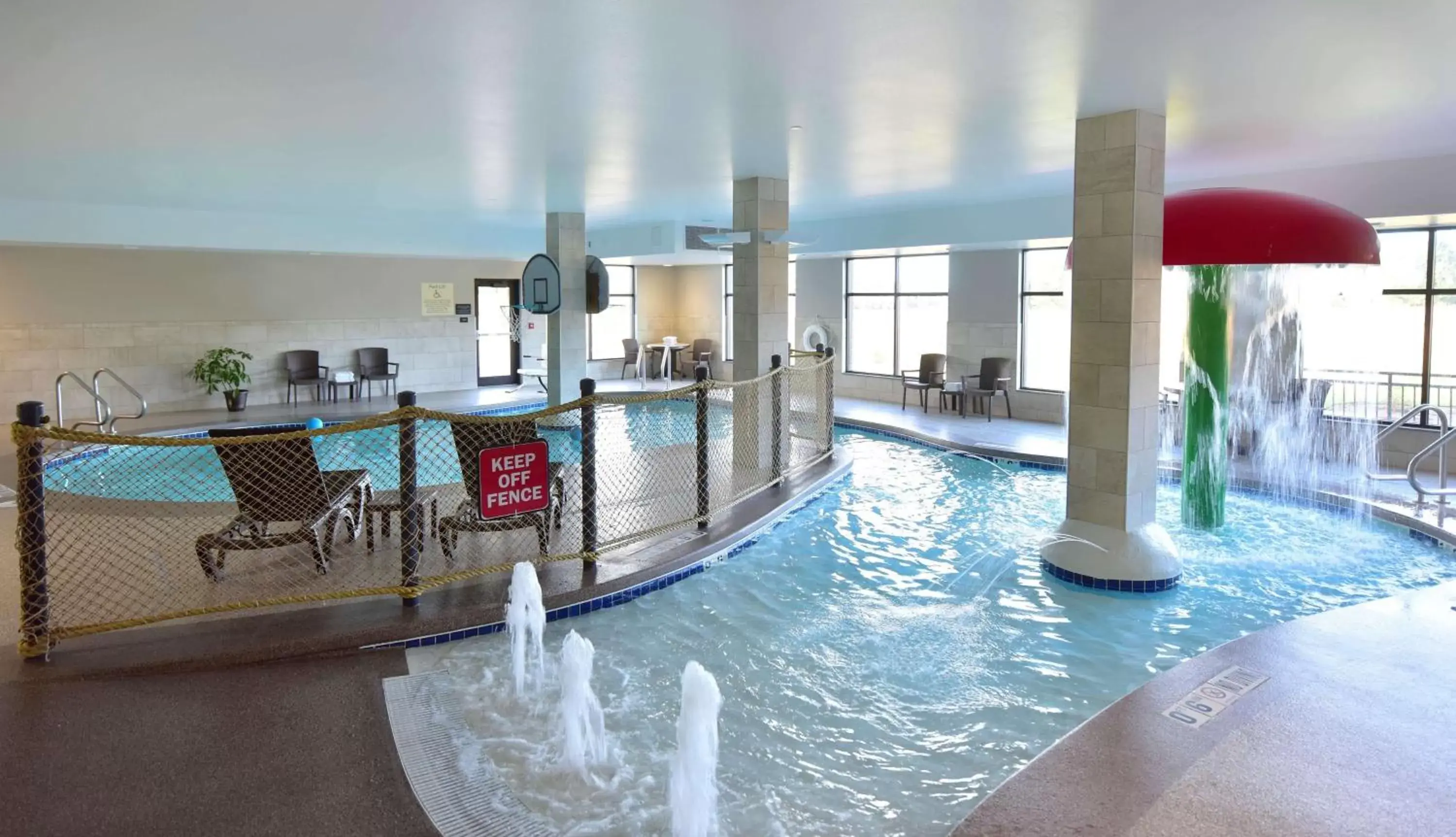 Pool view, Swimming Pool in Hampton Inn and Suites at Wisconsin Dells Lake Delton