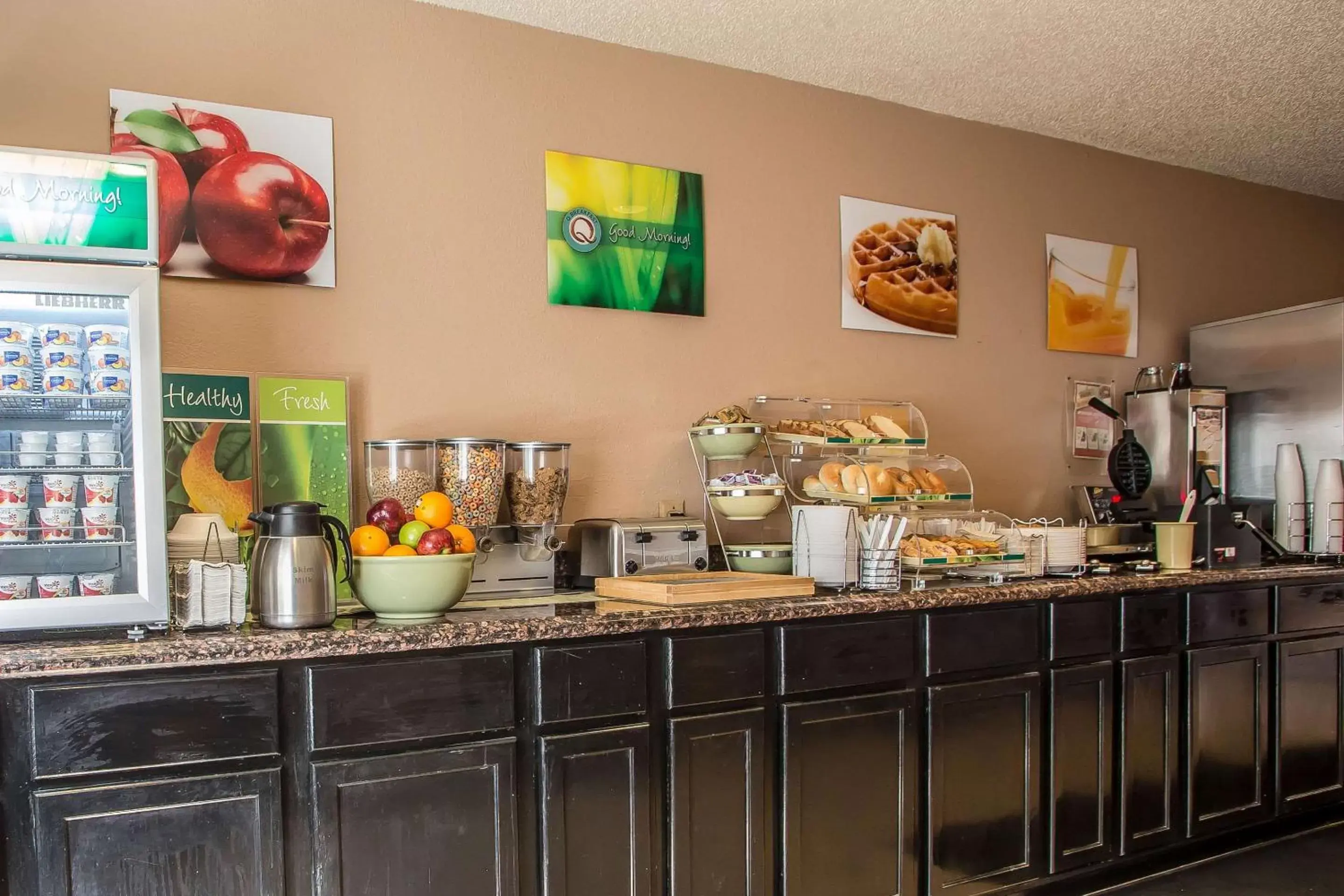 Restaurant/places to eat in Quality Inn & Suites West Bend Restaurant/places to eat in Quality Inn & Suites West Bend