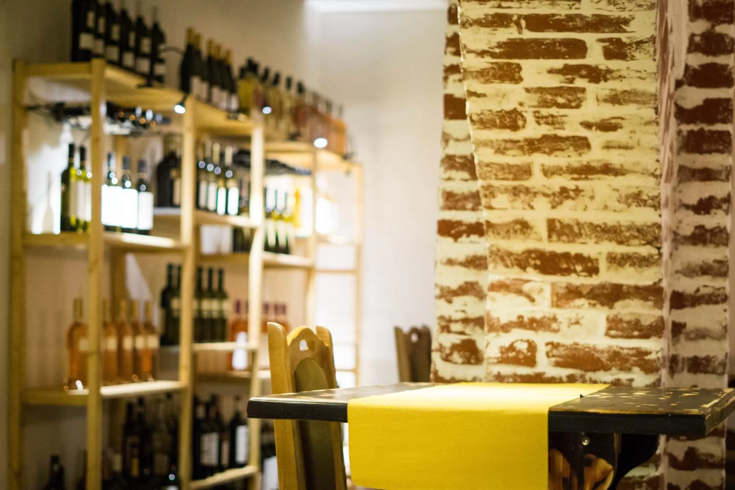 Restaurant/places to eat in Nest