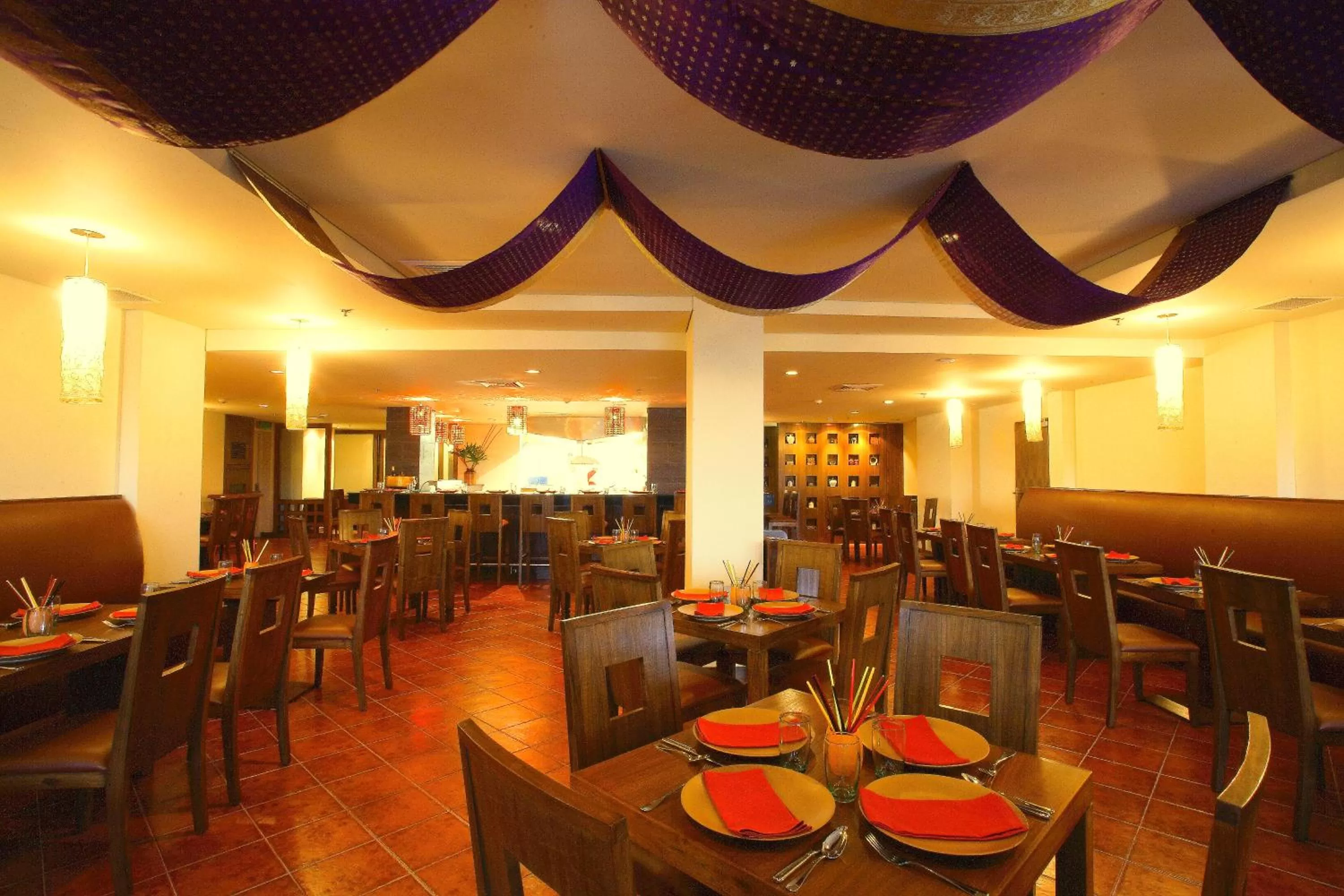 Restaurant/places to eat in Radisson Blu Dhaka Water Garden