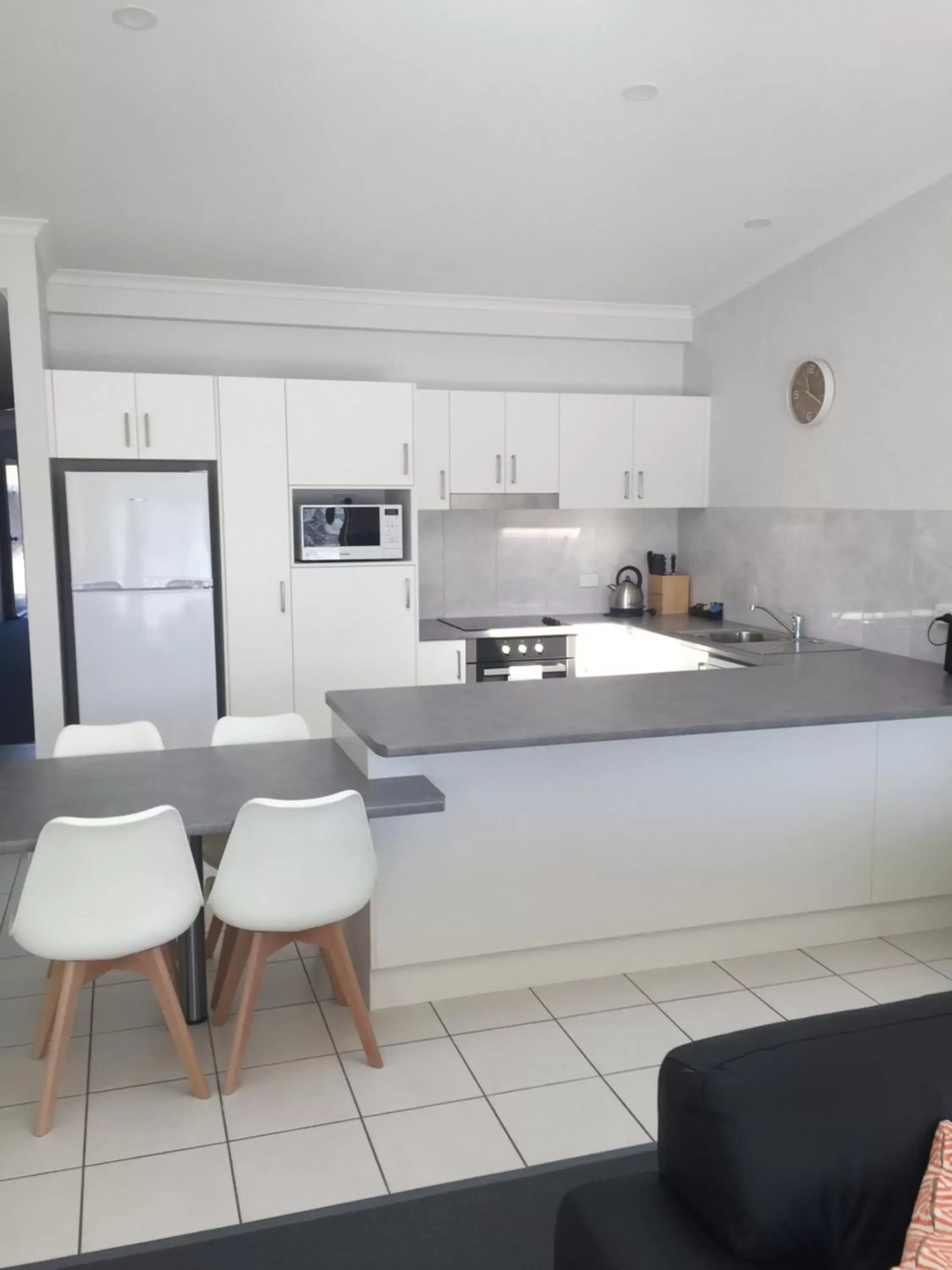 Kitchen or kitchenette, Kitchen/Kitchenette in Merimbula Lake Apartments