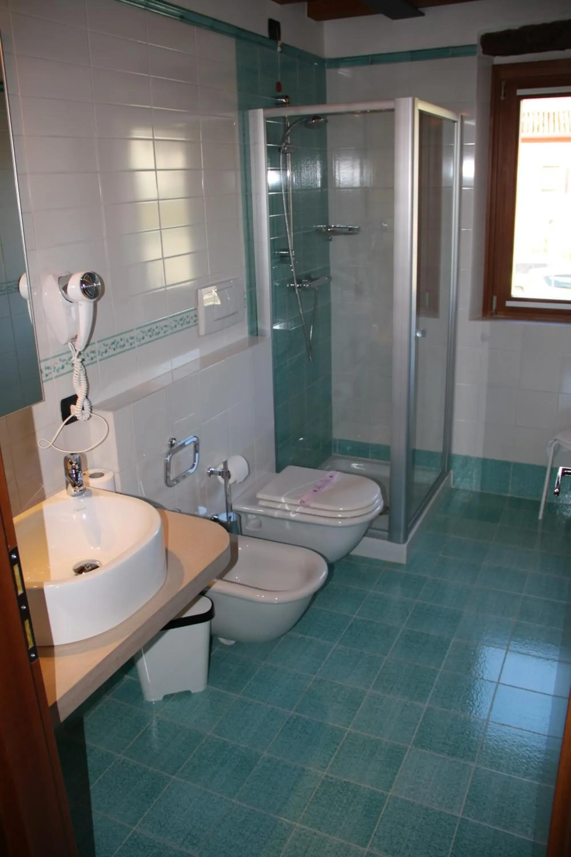 Day, Bathroom in Hotel Le Macine