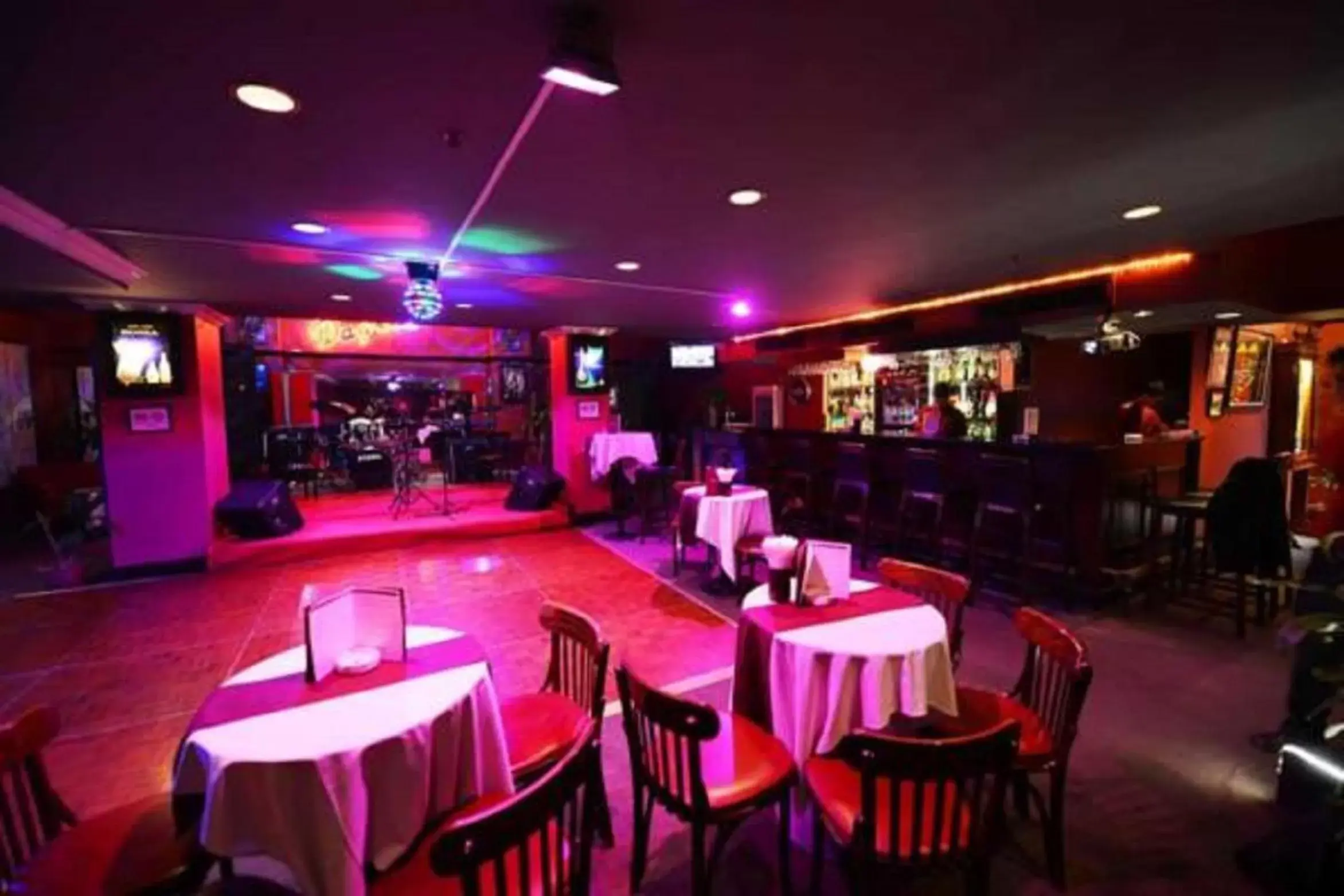 Lounge or bar in Summit Parkview Yangon