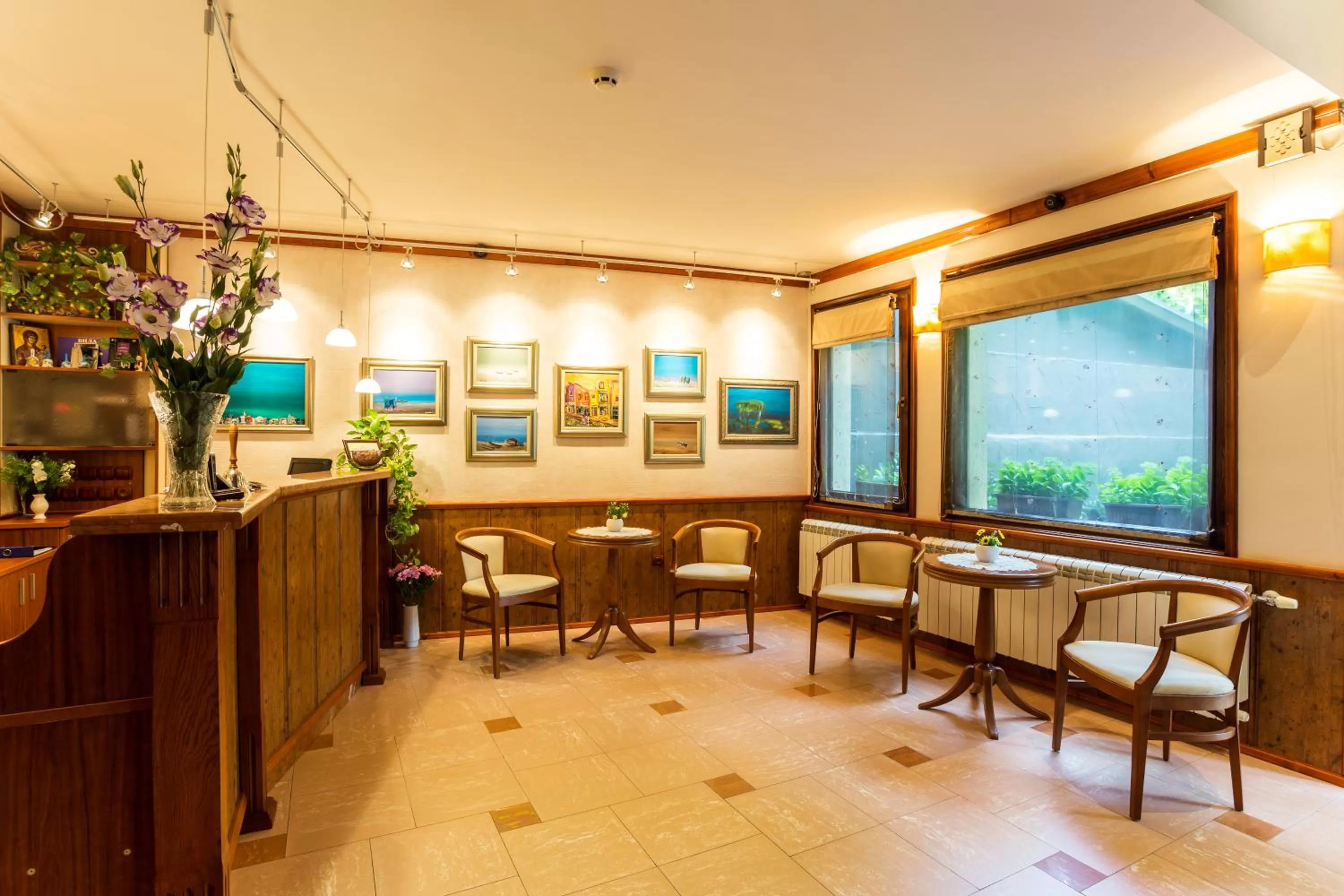 Lobby or reception in Hotel Villa Boyana - Free Parking
