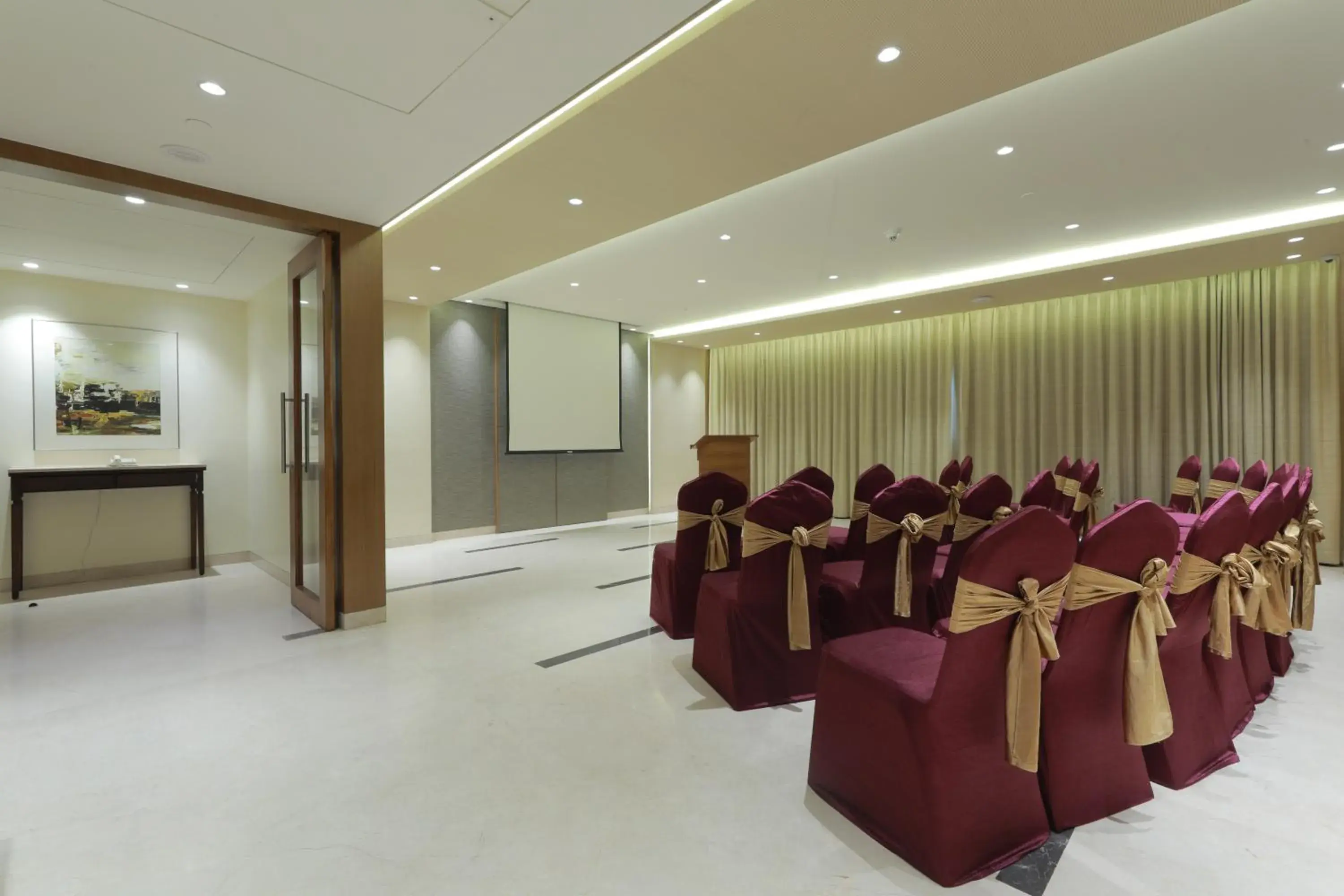 Business facilities in The Imperial Palace