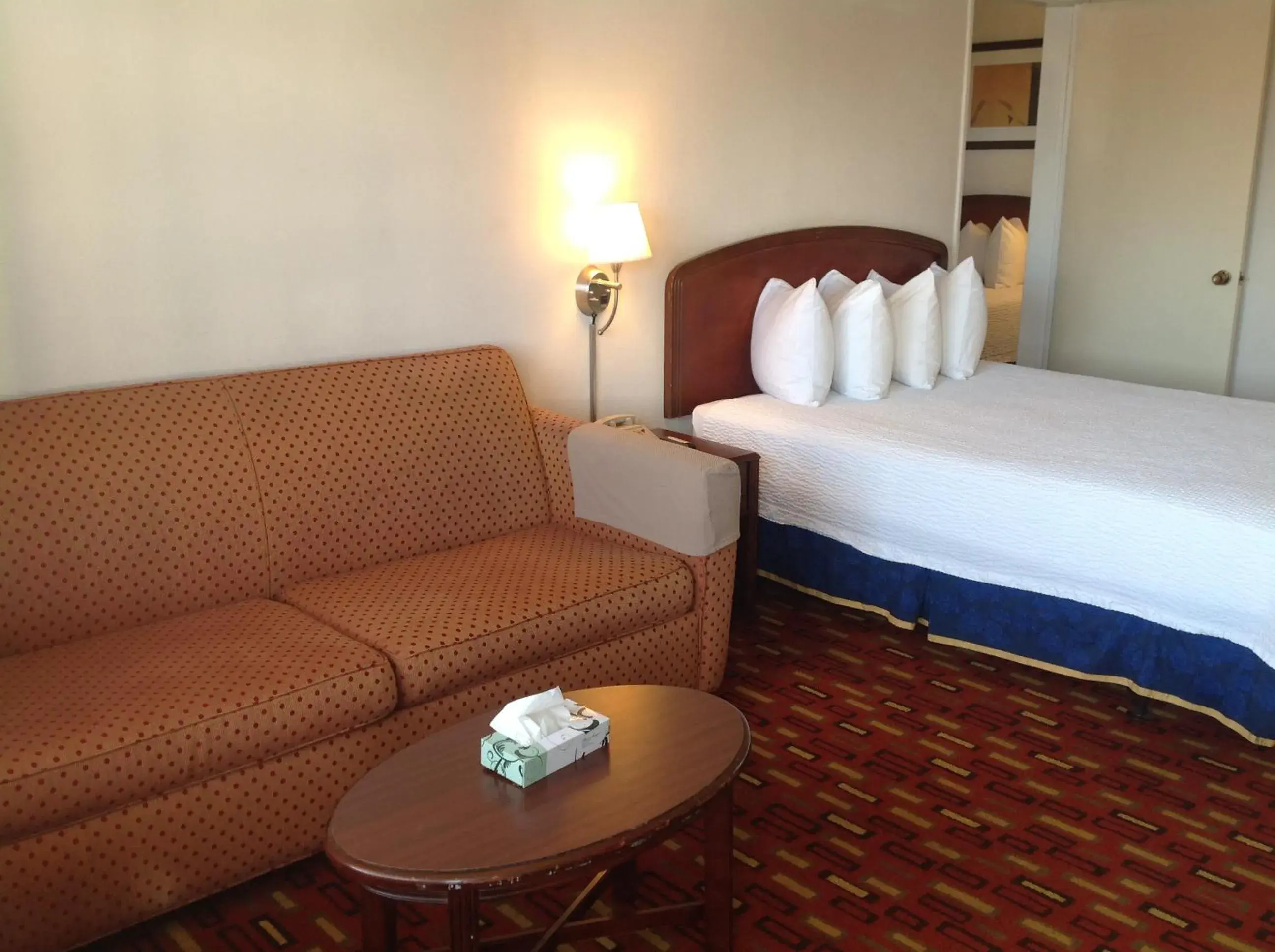 Other, Bed in Eunice Plaza Motel