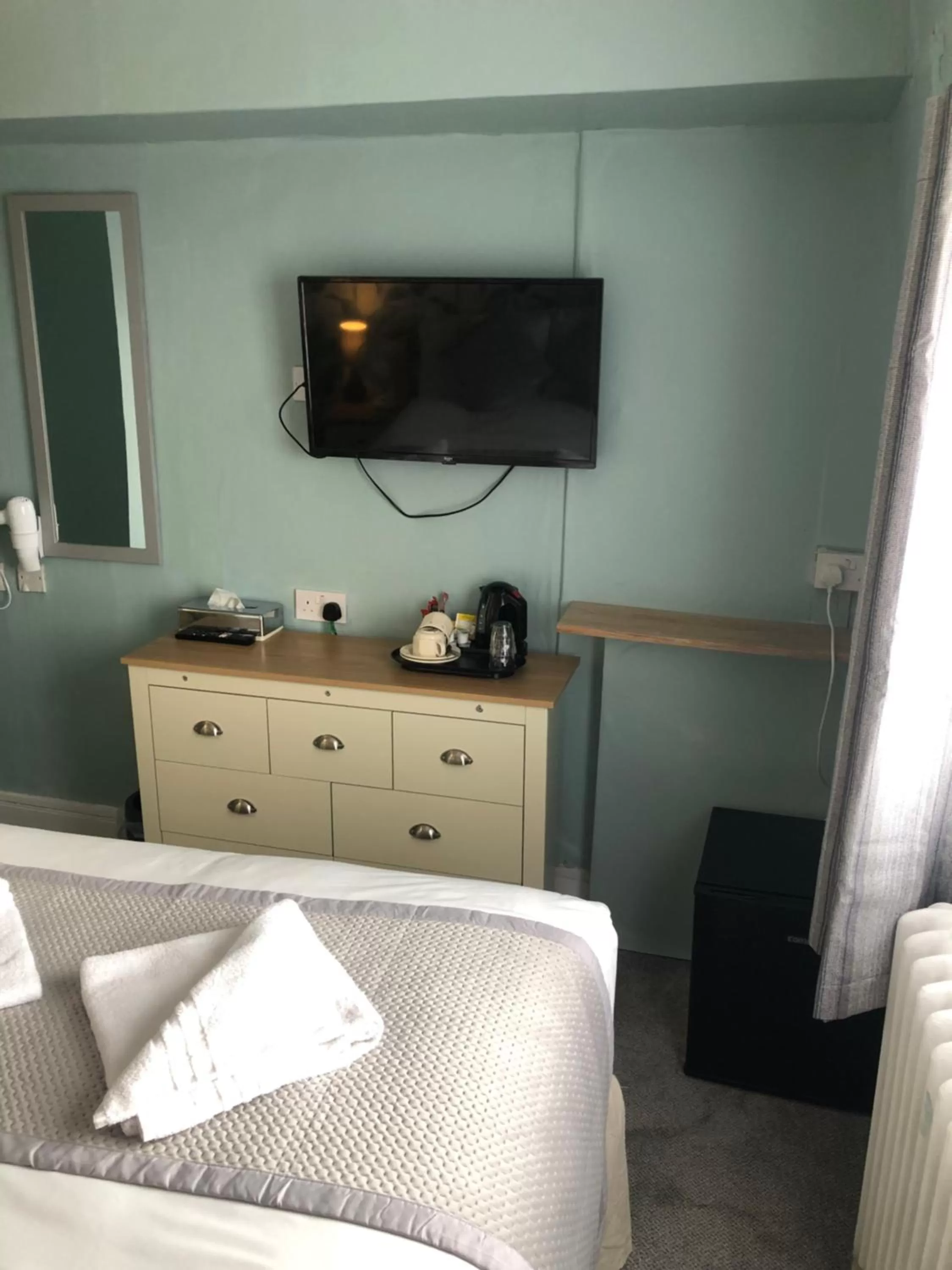 Bed in Parkwood Hotel